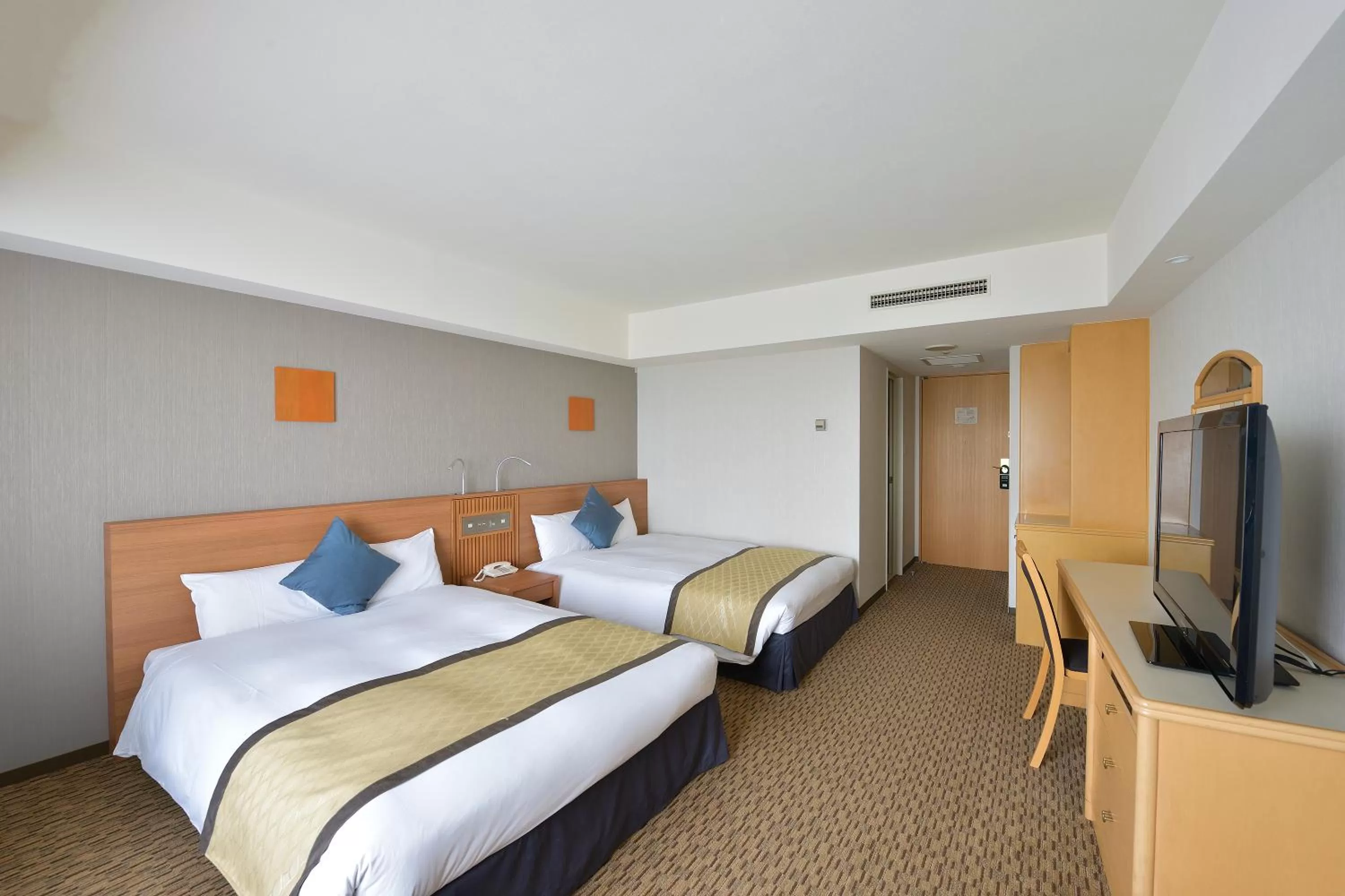 Superior Twin,Non-Smoking (West Wing) in Narita Tobu Hotel Airport