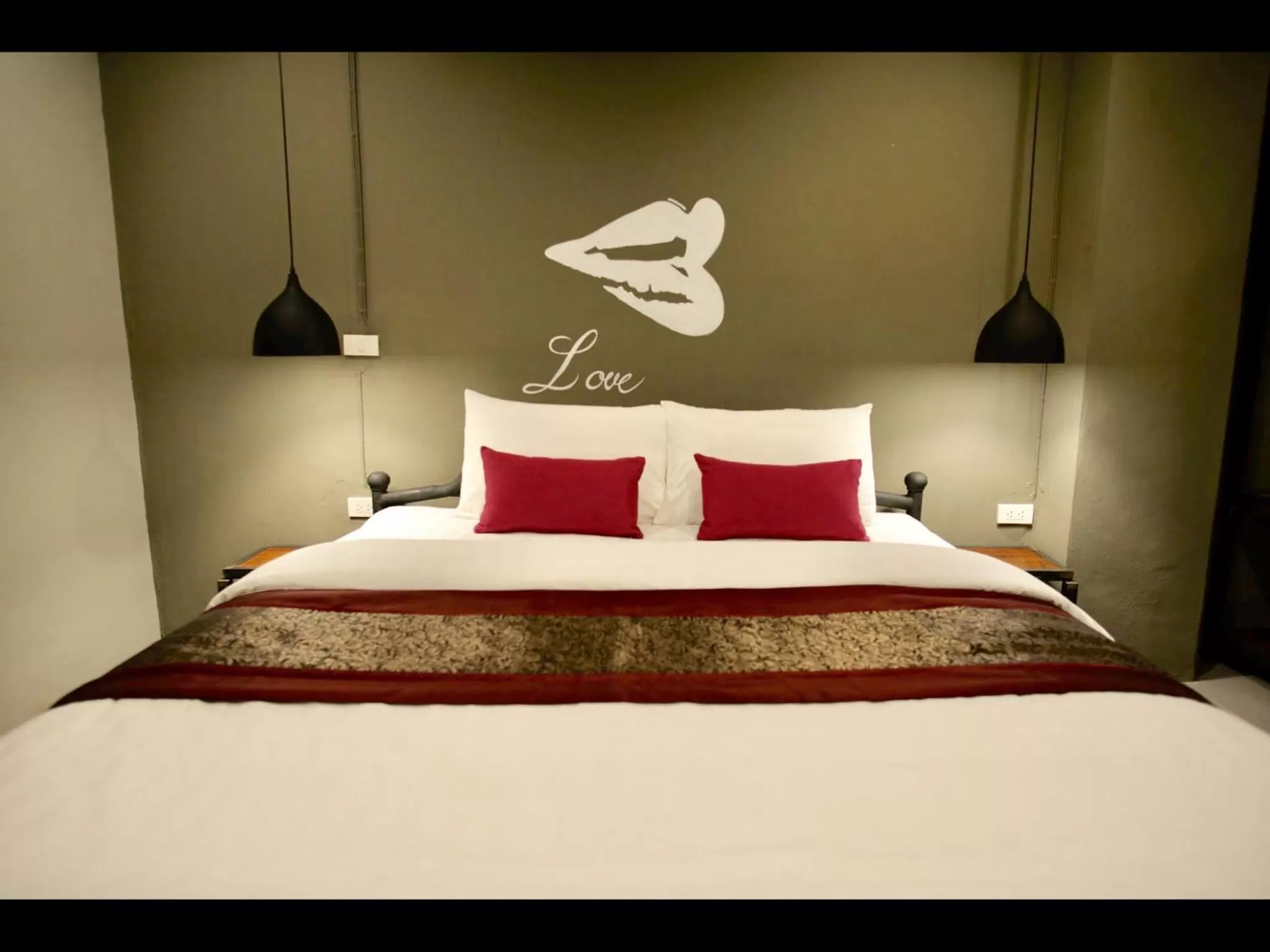 Bed in Duangdren Place