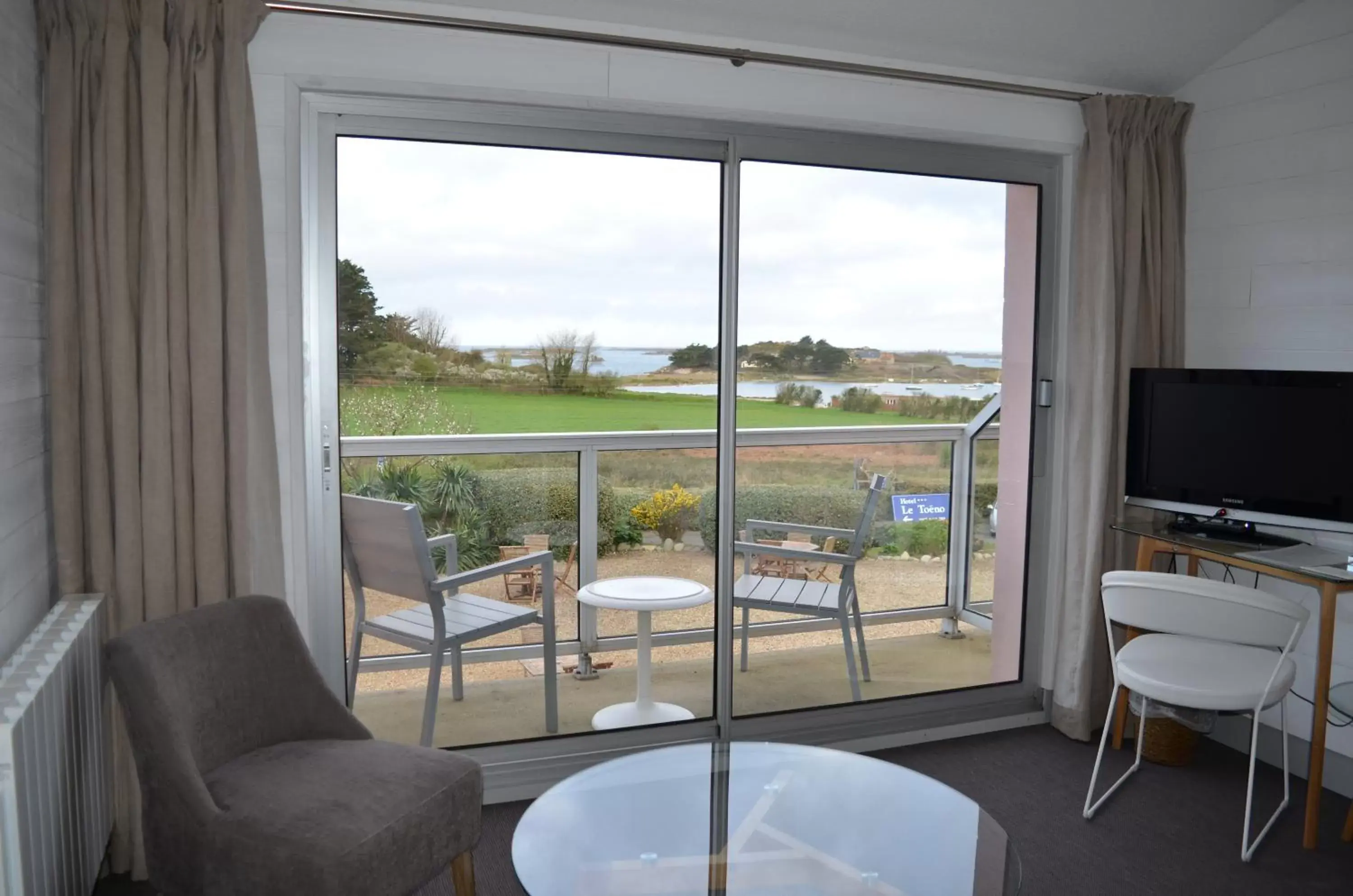 Seating Area in Hotel Le Toeno Seating Area in Hotel Le Toeno