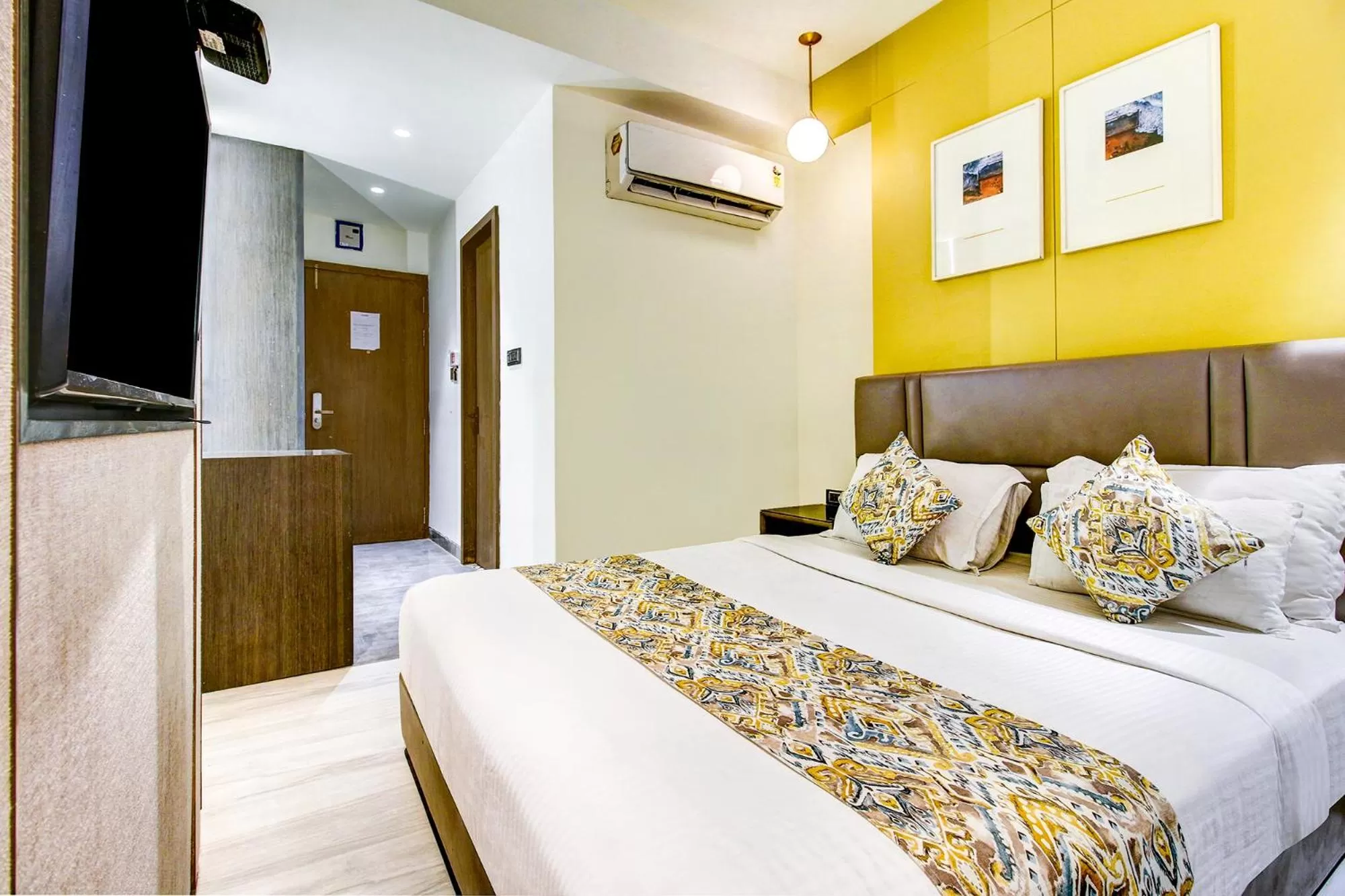 Bed in FabHotel Prime Oasis Blue - Near Chetak Bridge