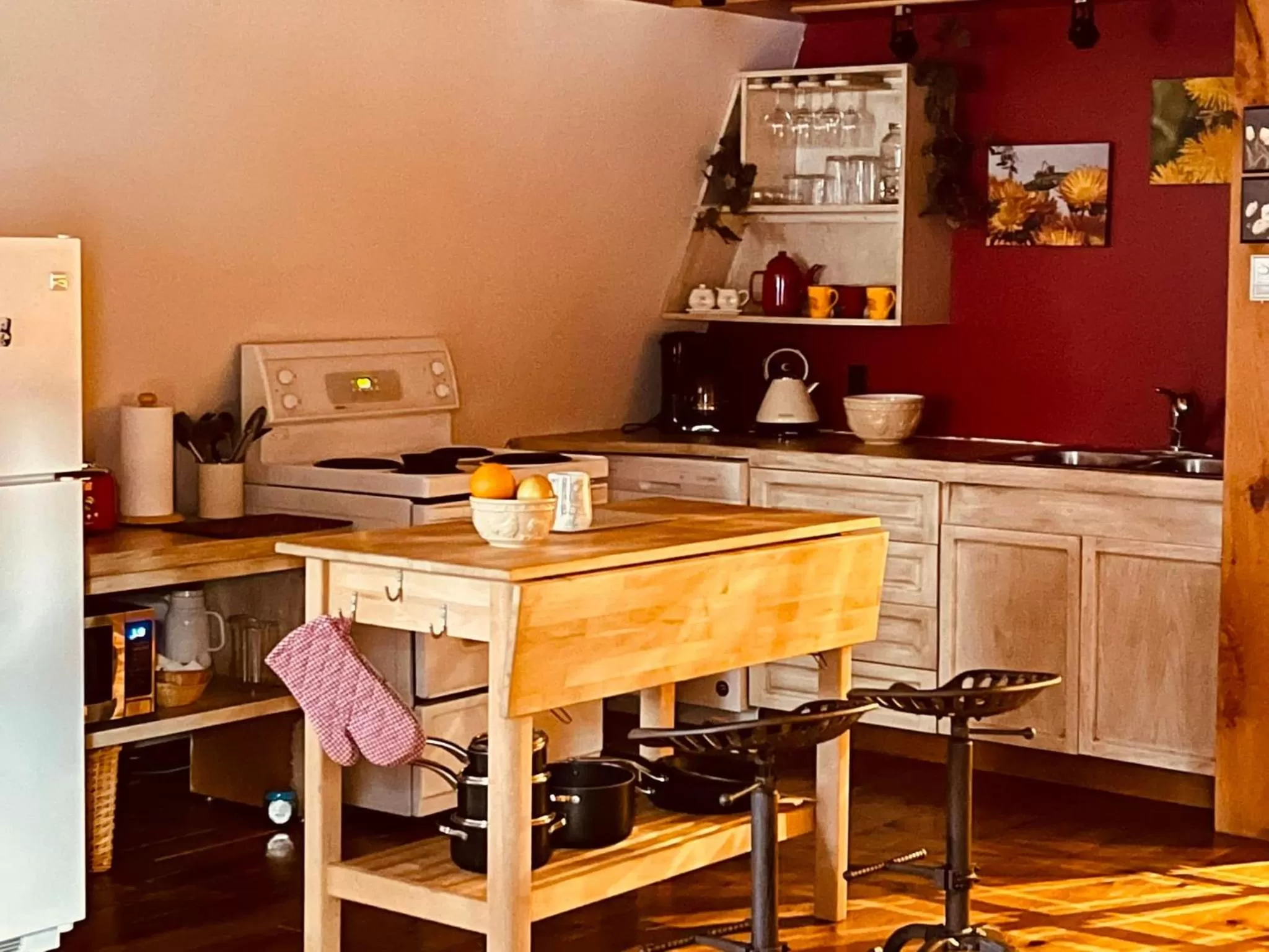 Kitchen or kitchenette in Forest & Lake PEI Bed & Breakfast