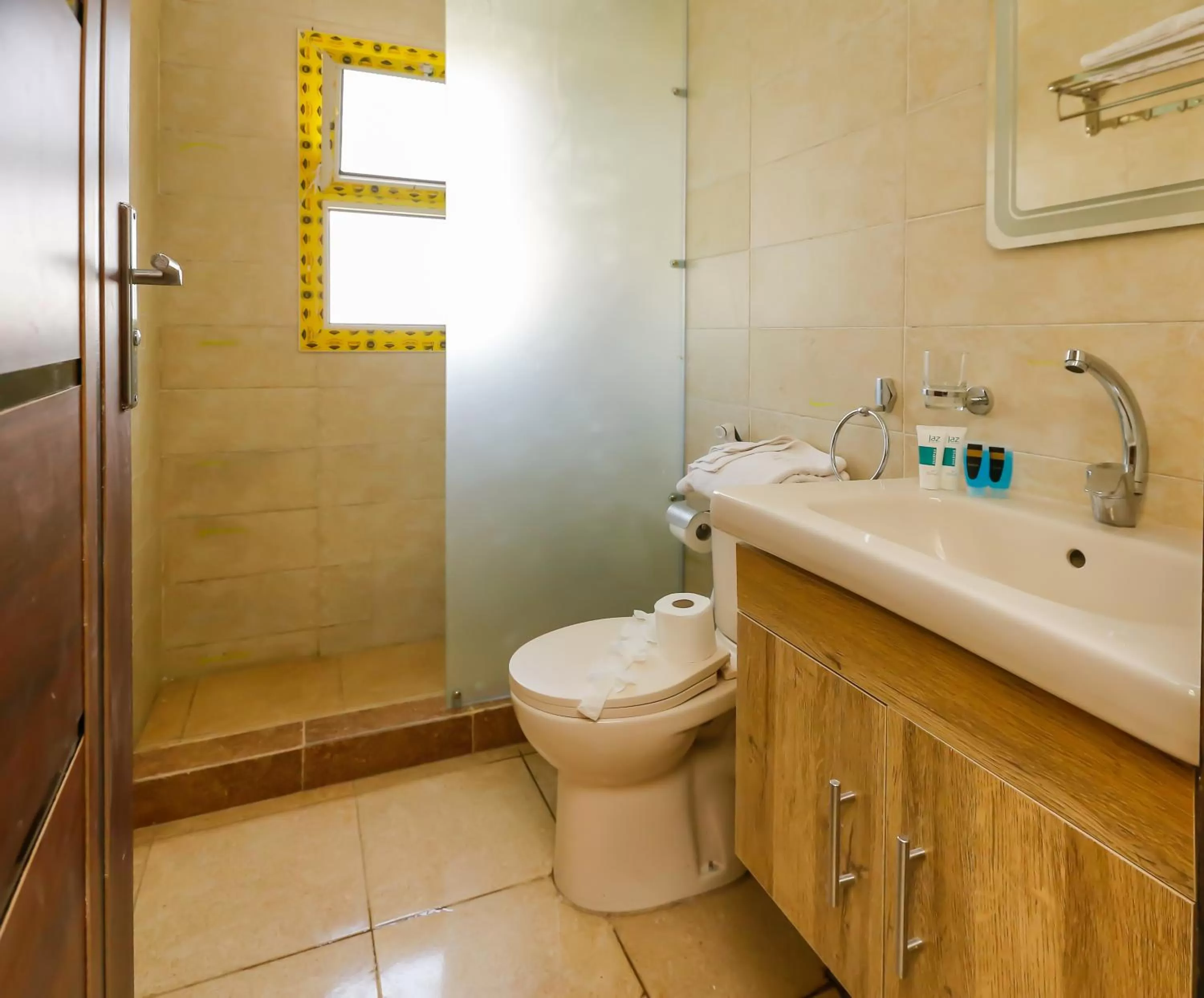 Shower, Bathroom in King Cheops Inn - Pyramid View