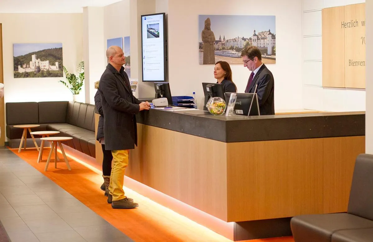 Lobby or reception in City-Hotel Kurfürst Balduin