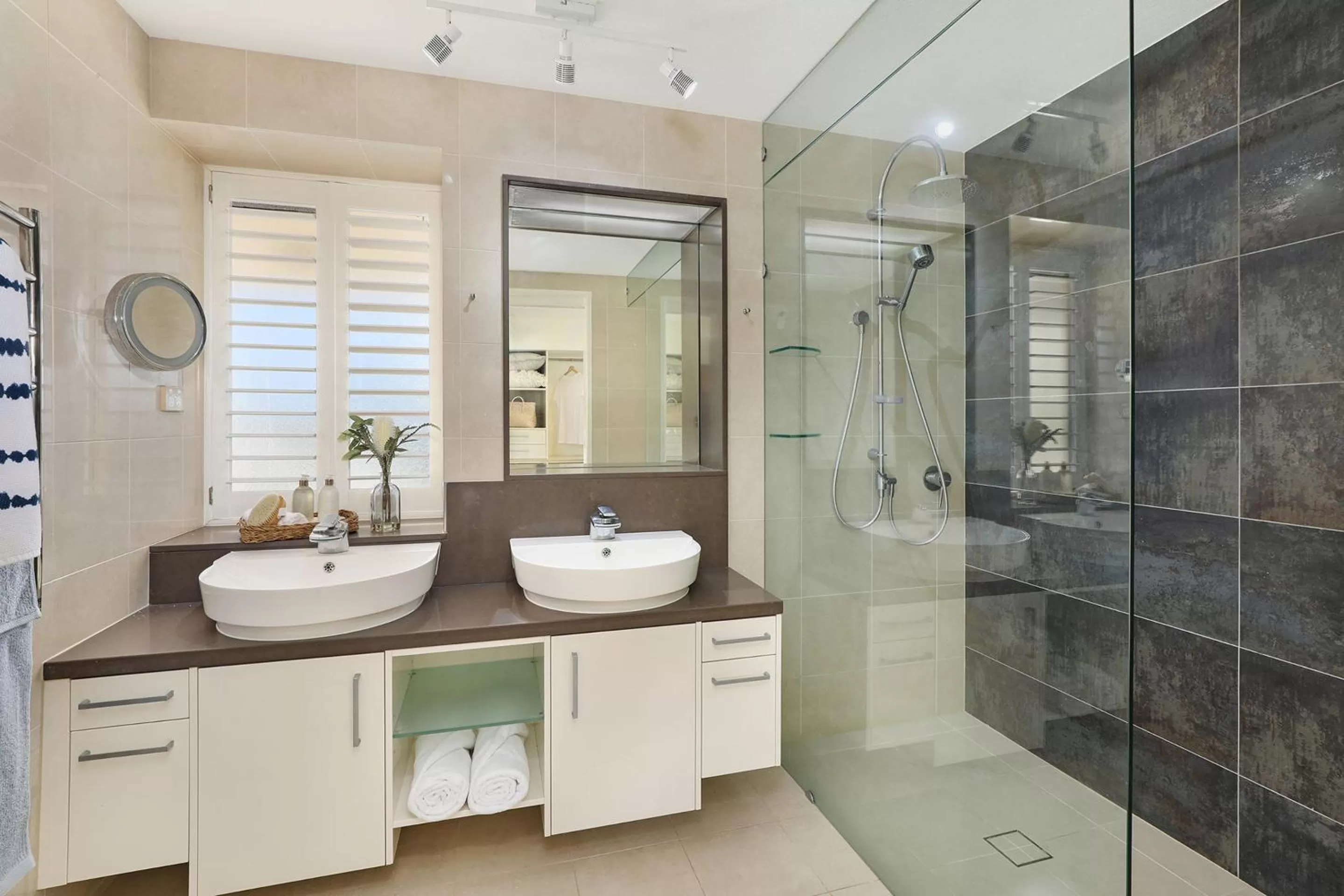 Bathroom in Osprey Apartments