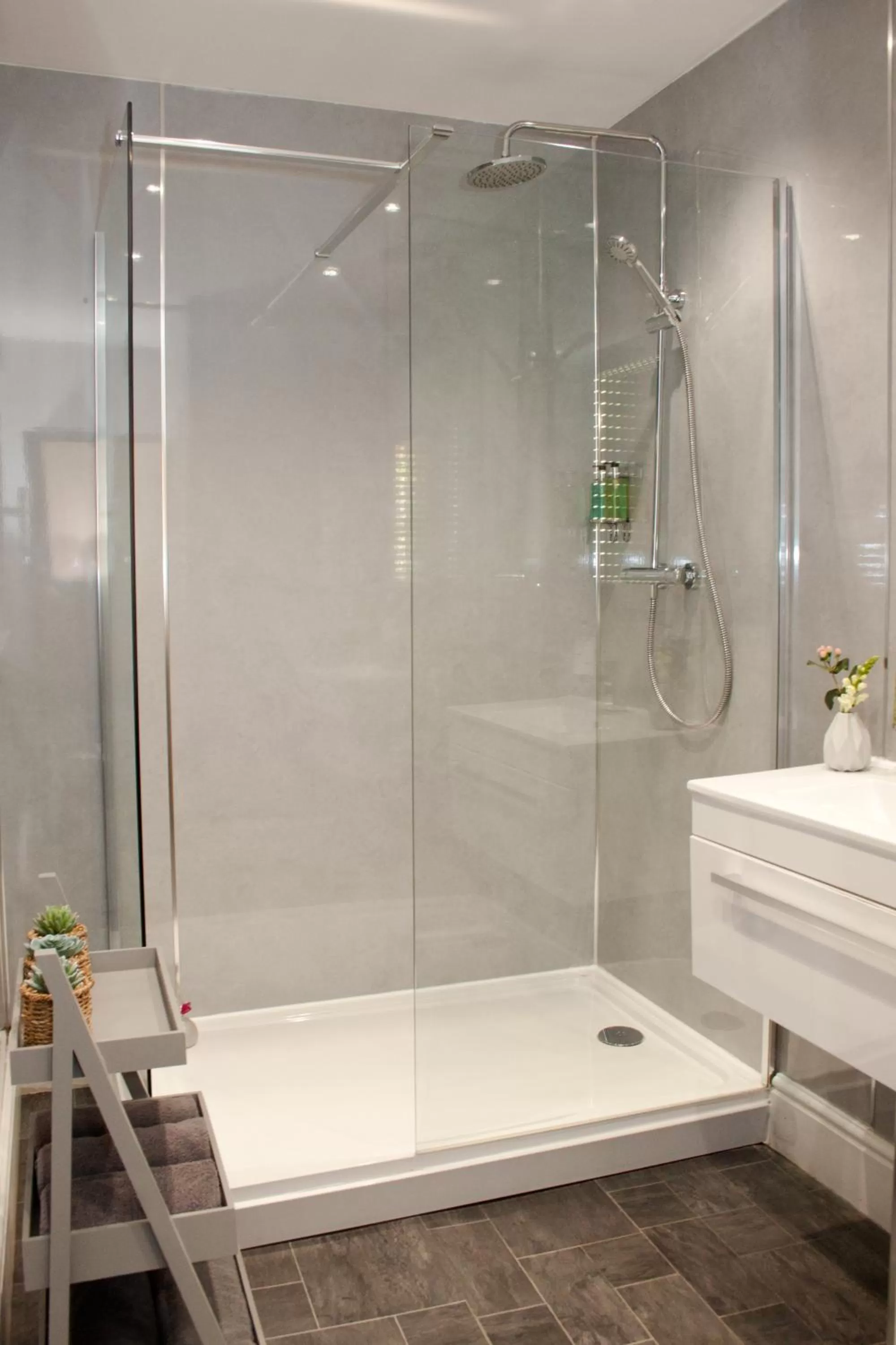 Bathroom in Goodramgate Apartments