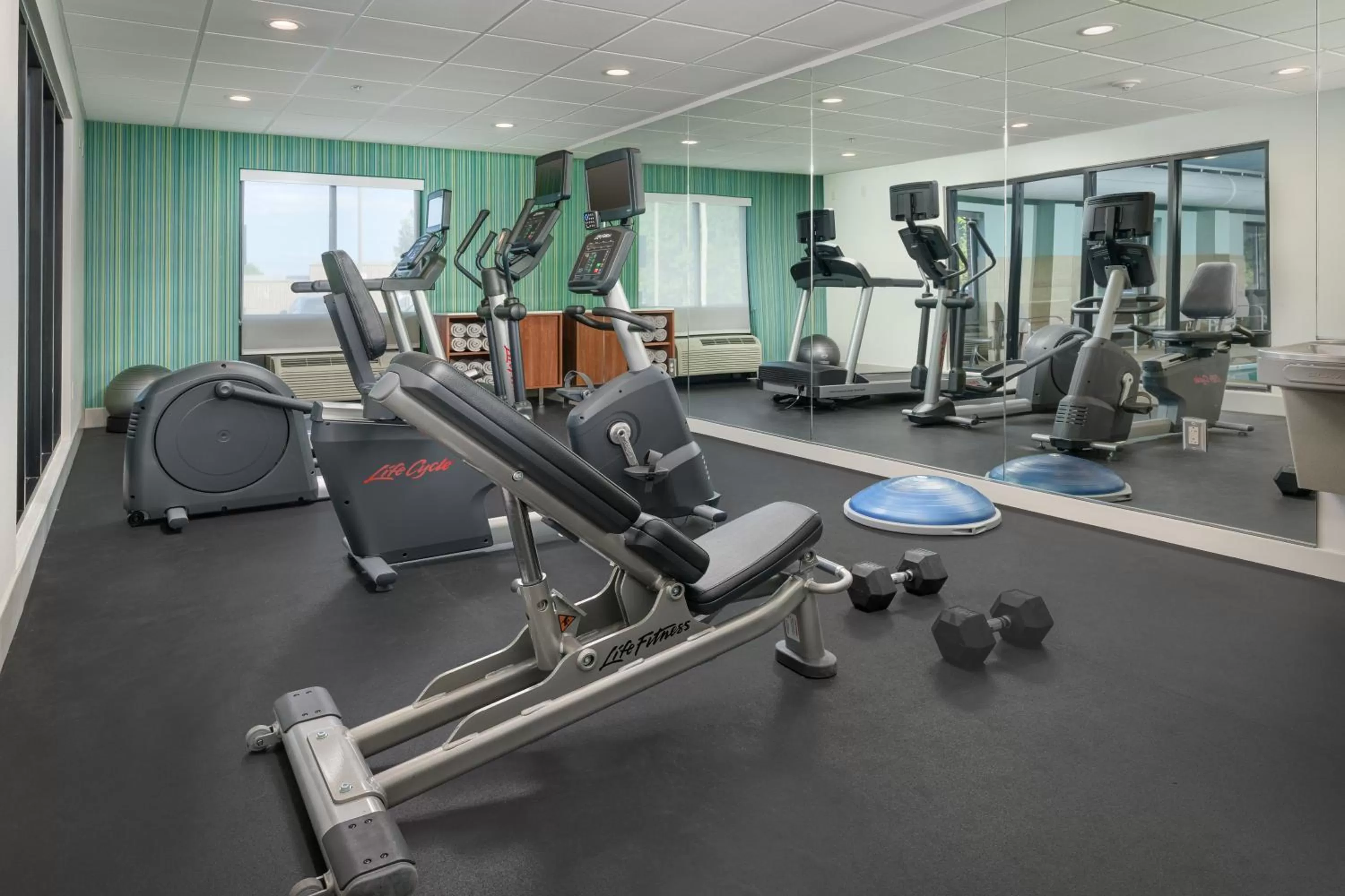 Fitness centre/facilities in Holiday Inn Express - Tullahoma by IHG