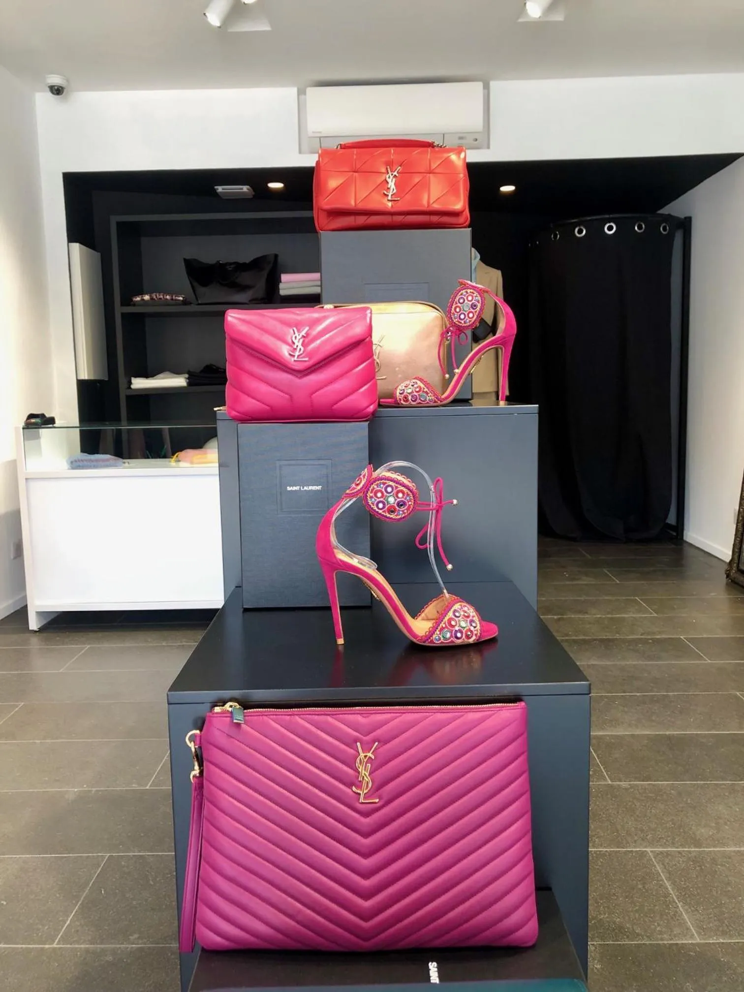 On-site shops in Hotel Centre Nautique