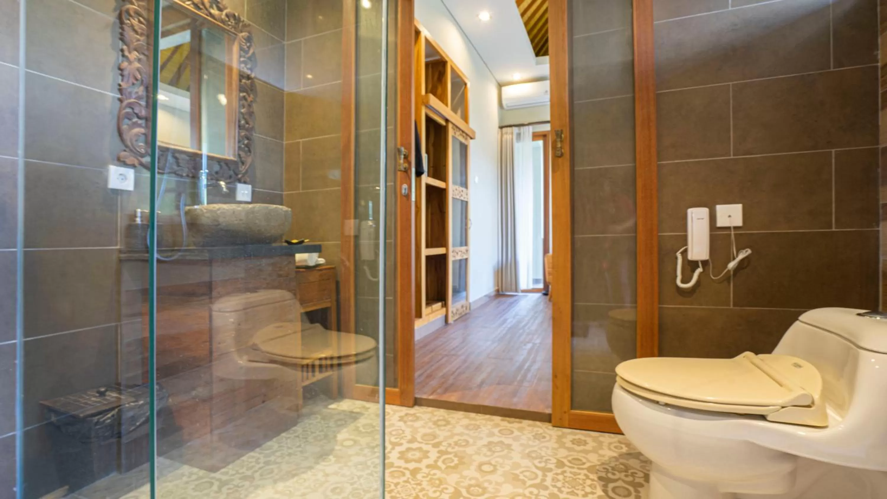 Shower in KajaNe Mua at Ubud Bali