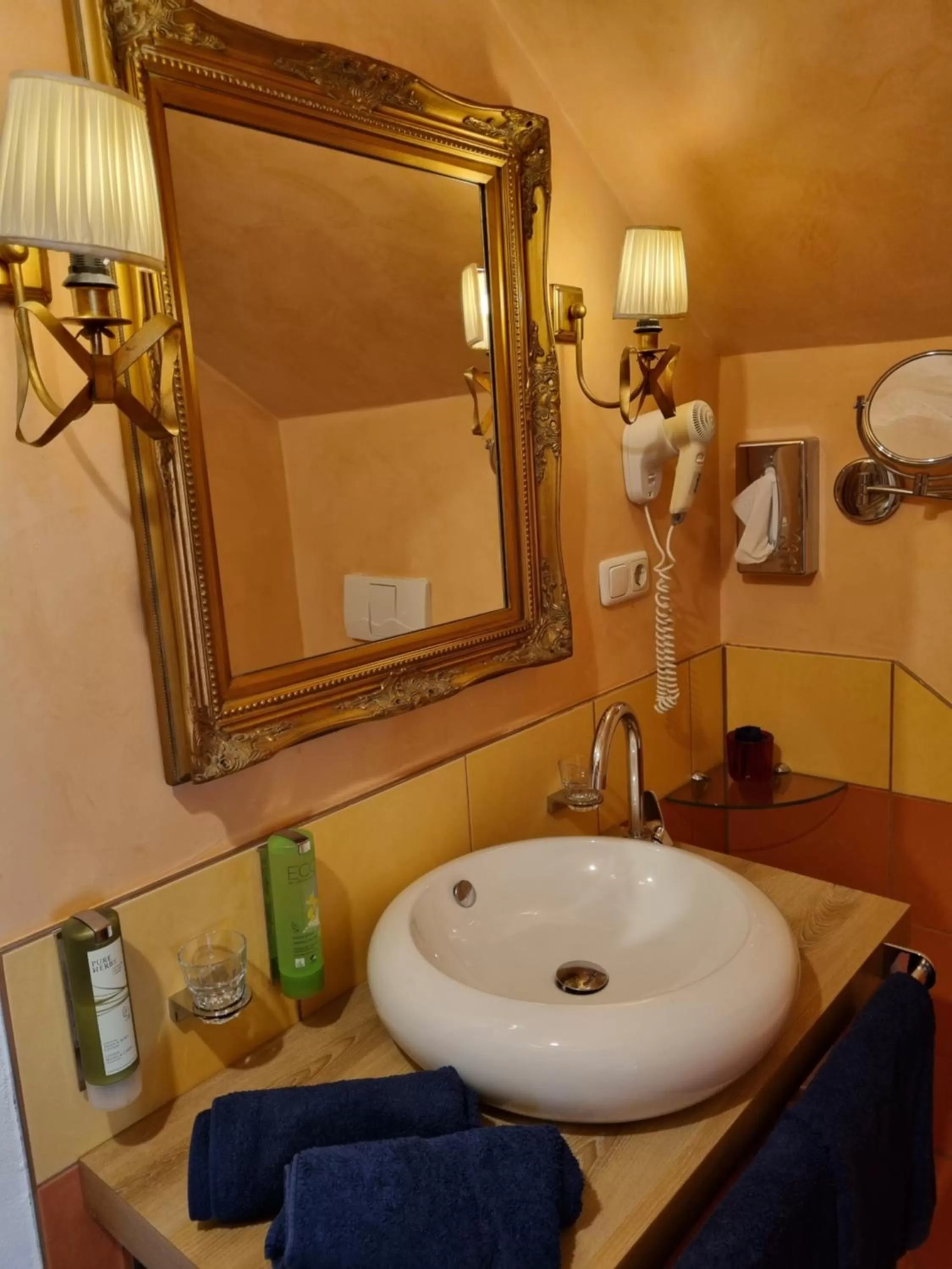 Bathroom in Landhaus Talblick- Boutique Hotel Bed and Breakfast