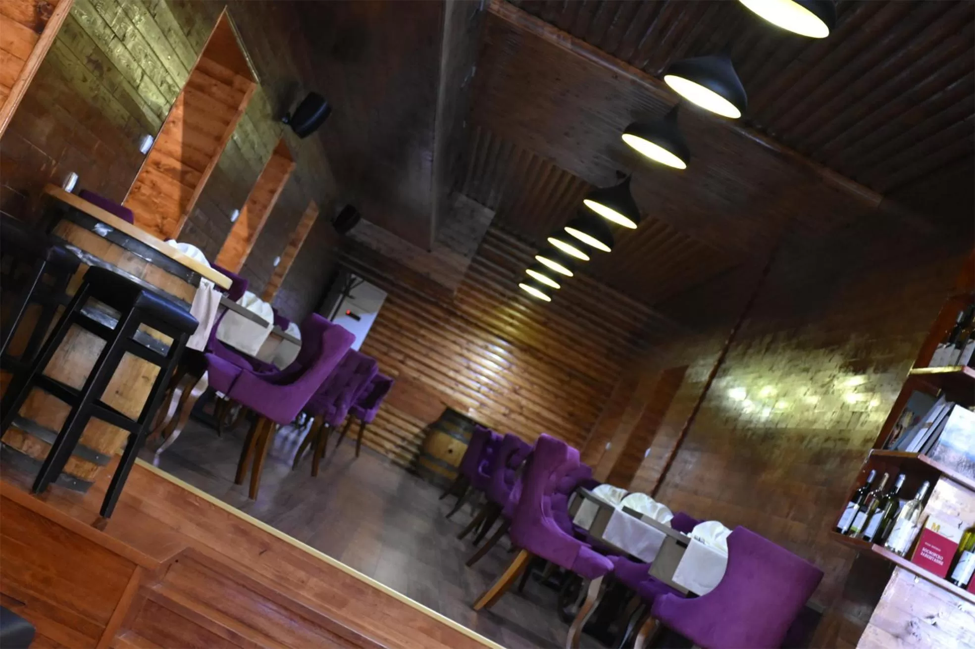 Restaurant/Places to Eat in Hotel and winery LOZAR