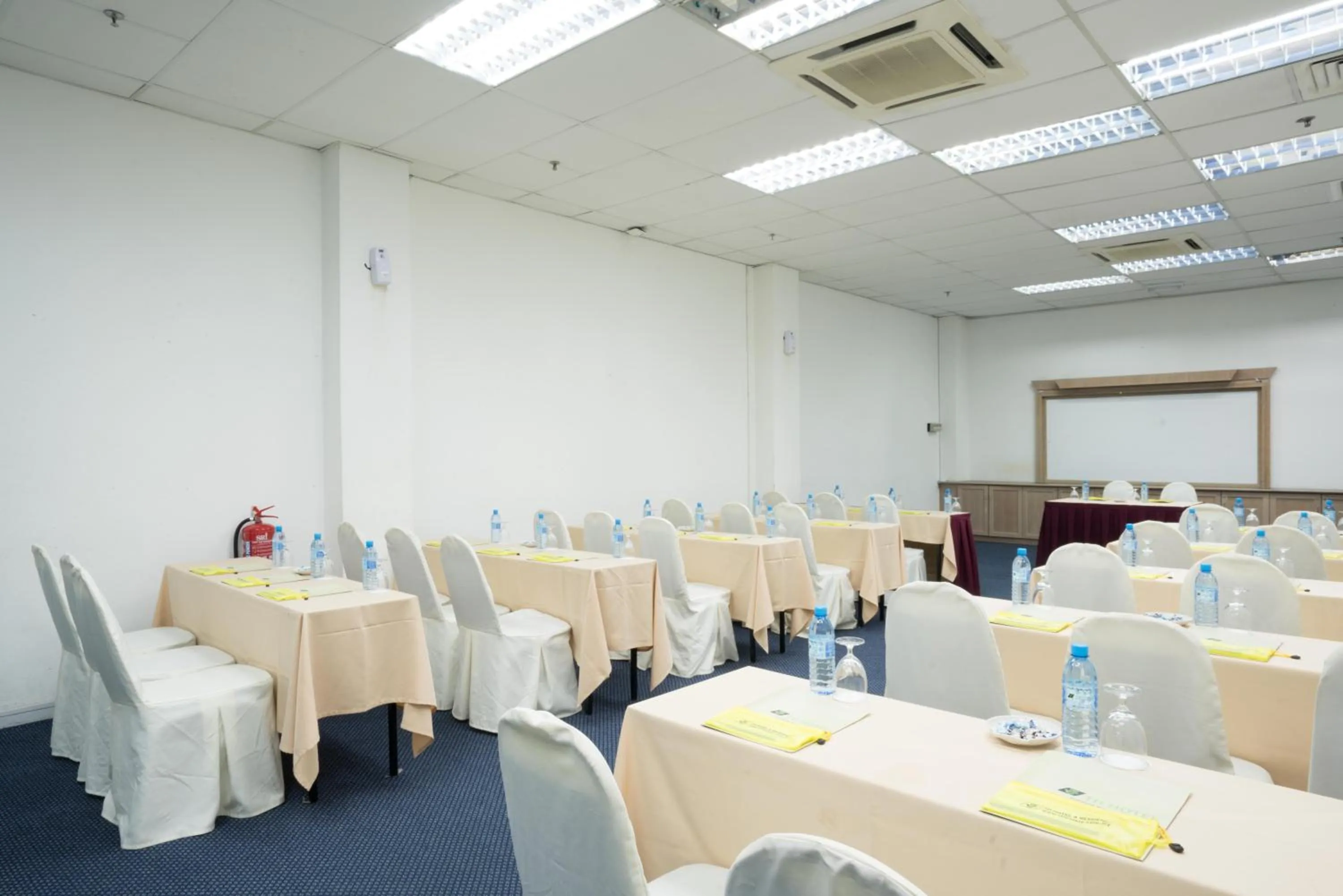 Other, Restaurant/Places to Eat in TH Hotel Kelana Jaya