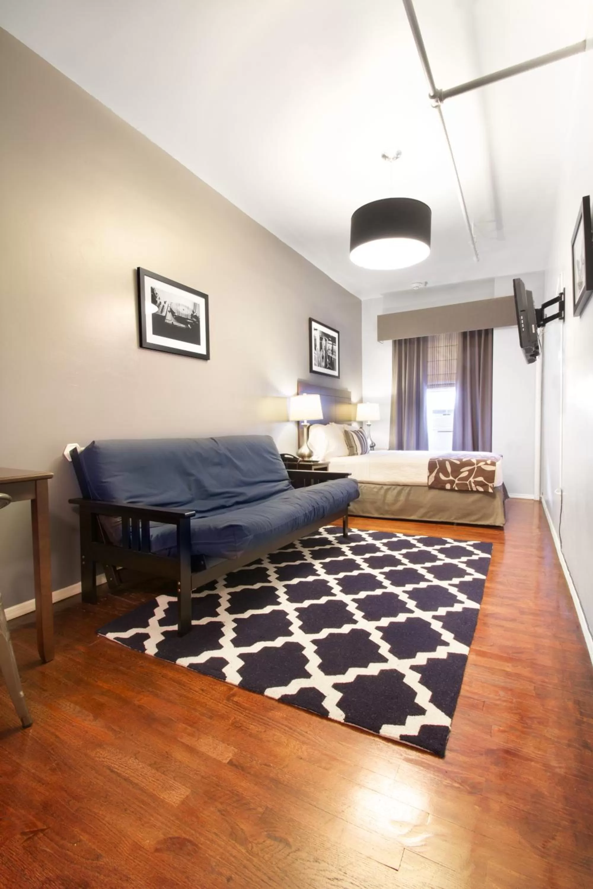 Photo of the whole room in Hotel 309