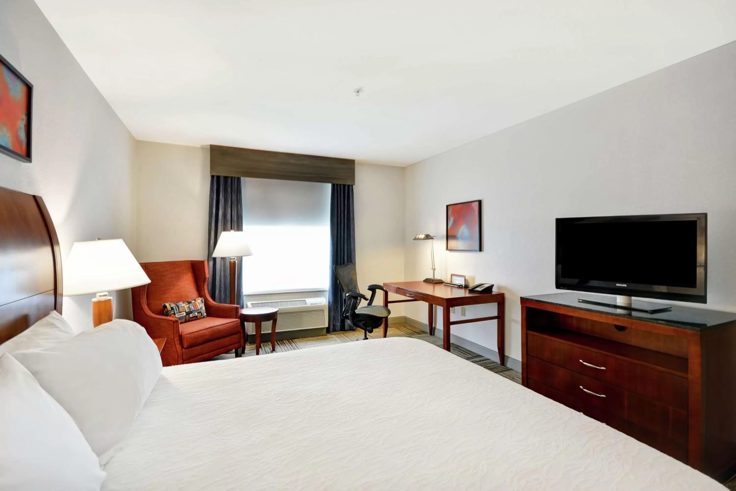 Bed in Hilton Garden Inn Gulfport - Biloxi Airport