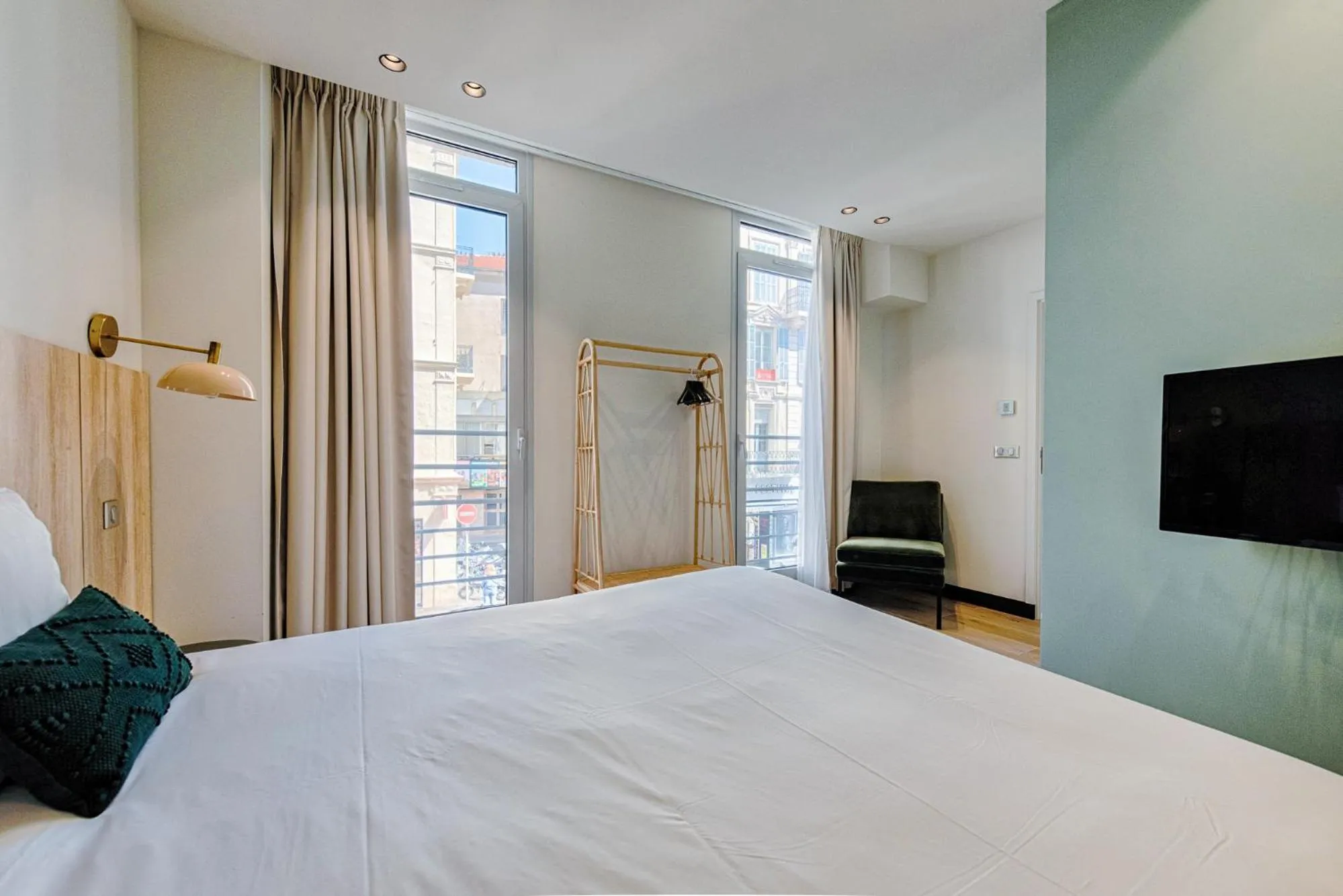 Bedroom, Bed in Florella Croisette Apartment