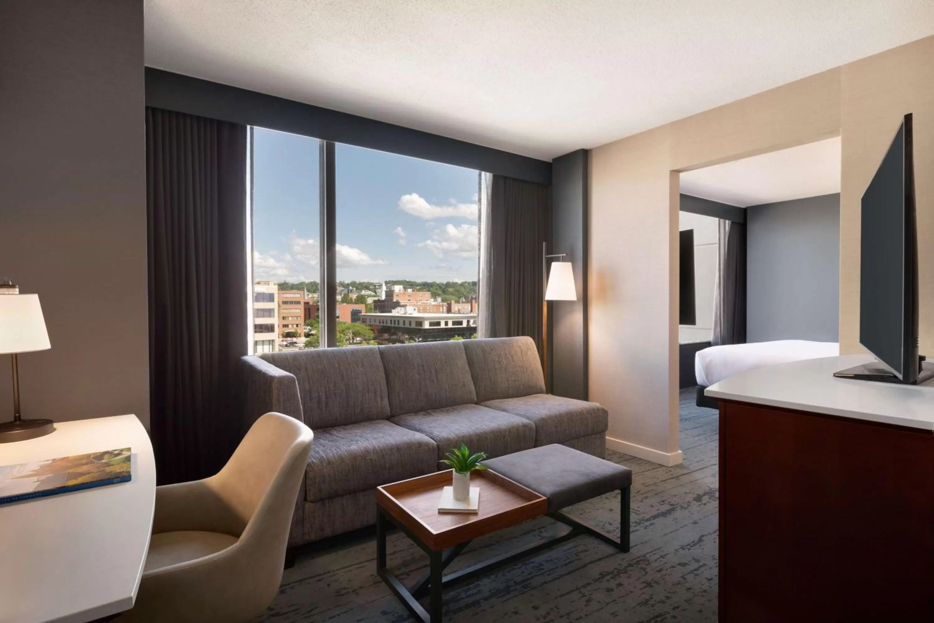 King Junior Suite in Hilton Burlington Lake Champlain