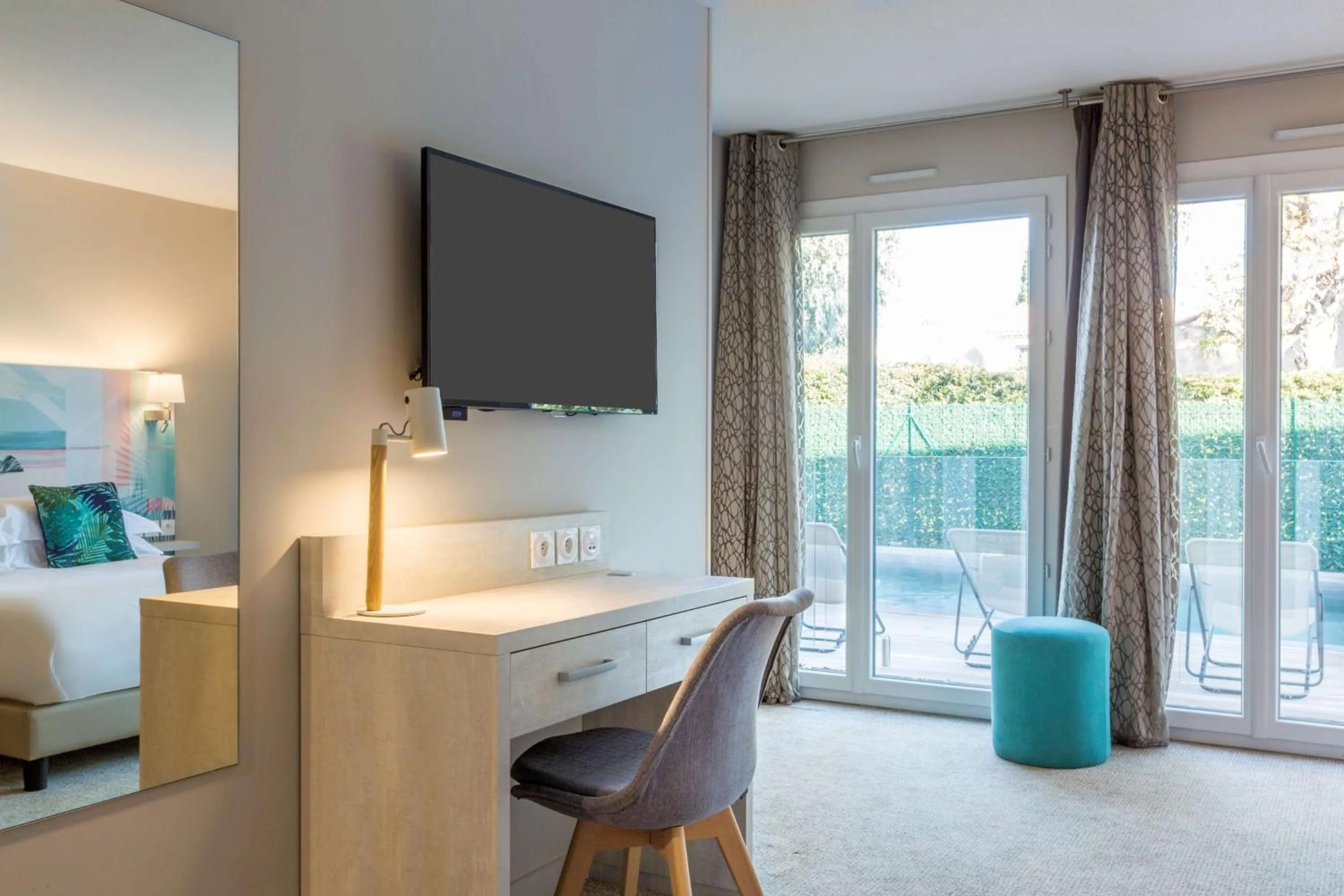 Photo of the whole room in Best Western Plus Hyères Côte D'Azur