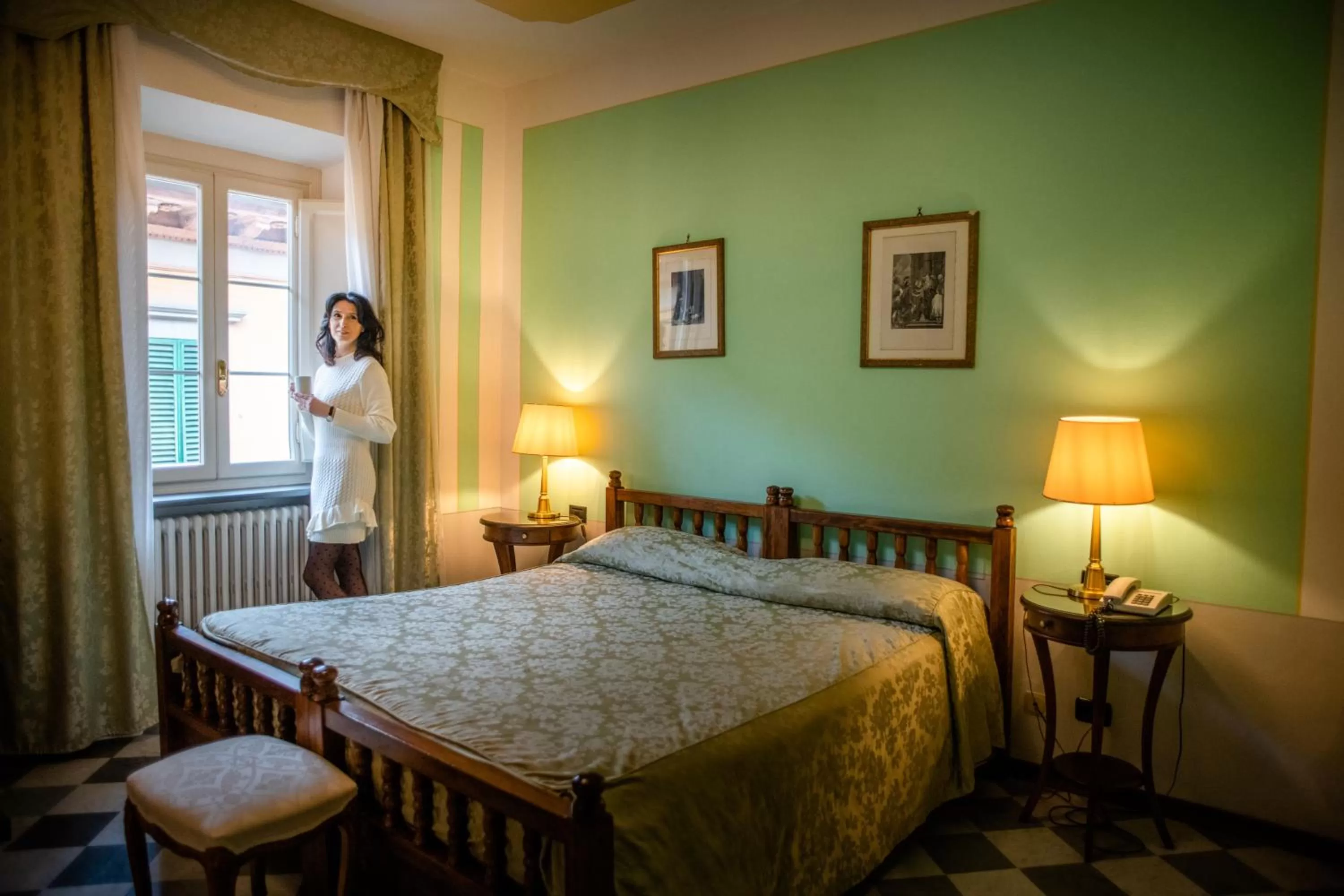 Bed in Park Hotel Regina - with air-condition and outdoor heated pool