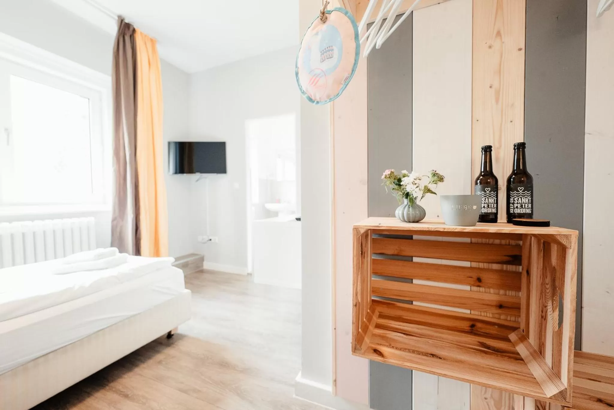 Photo of the whole room in Hotel 'Das Strandhaus'