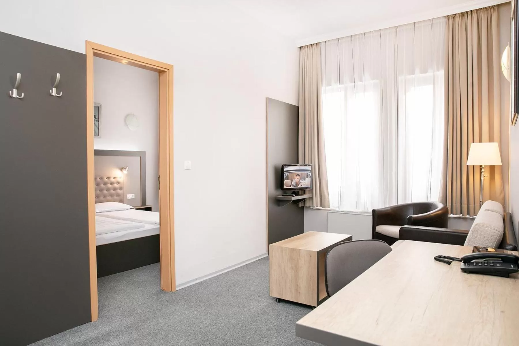 TV and multimedia, Bed in Hotel Niky