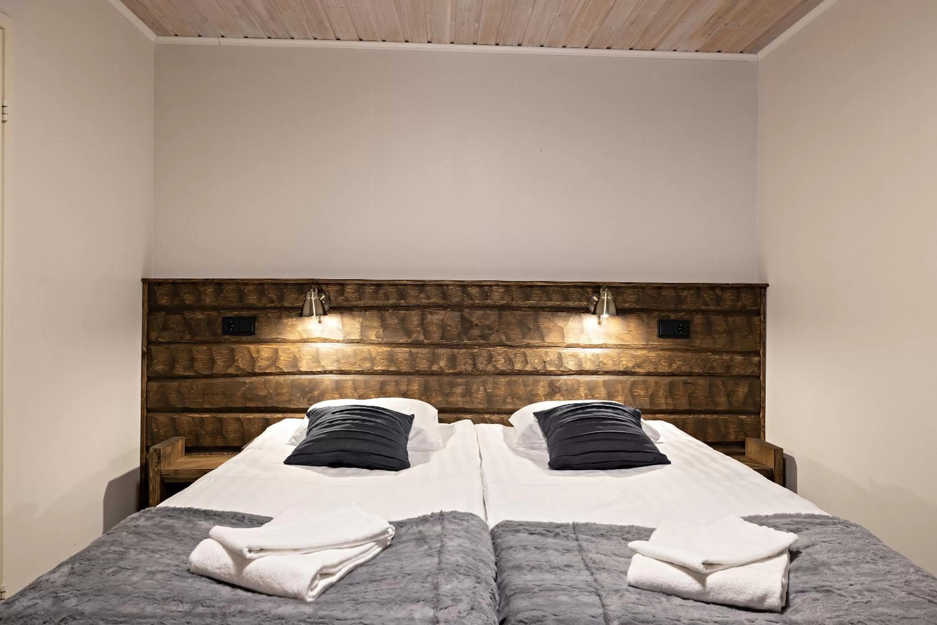 Bed in Arctic River Resort