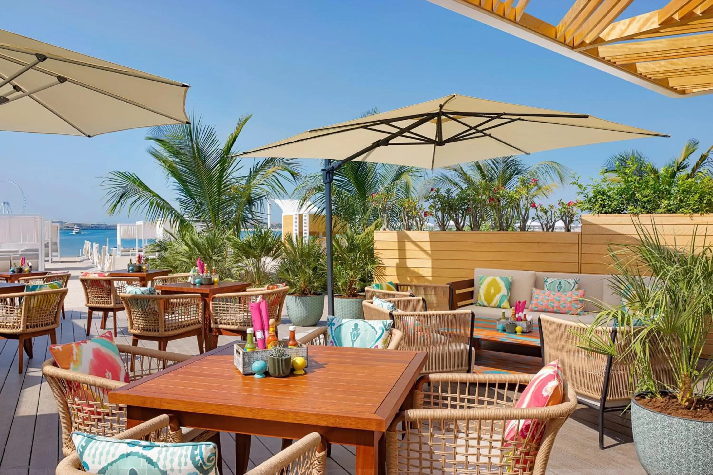 Restaurant/places to eat in Marriott Resort Palm Jumeirah, Dubai