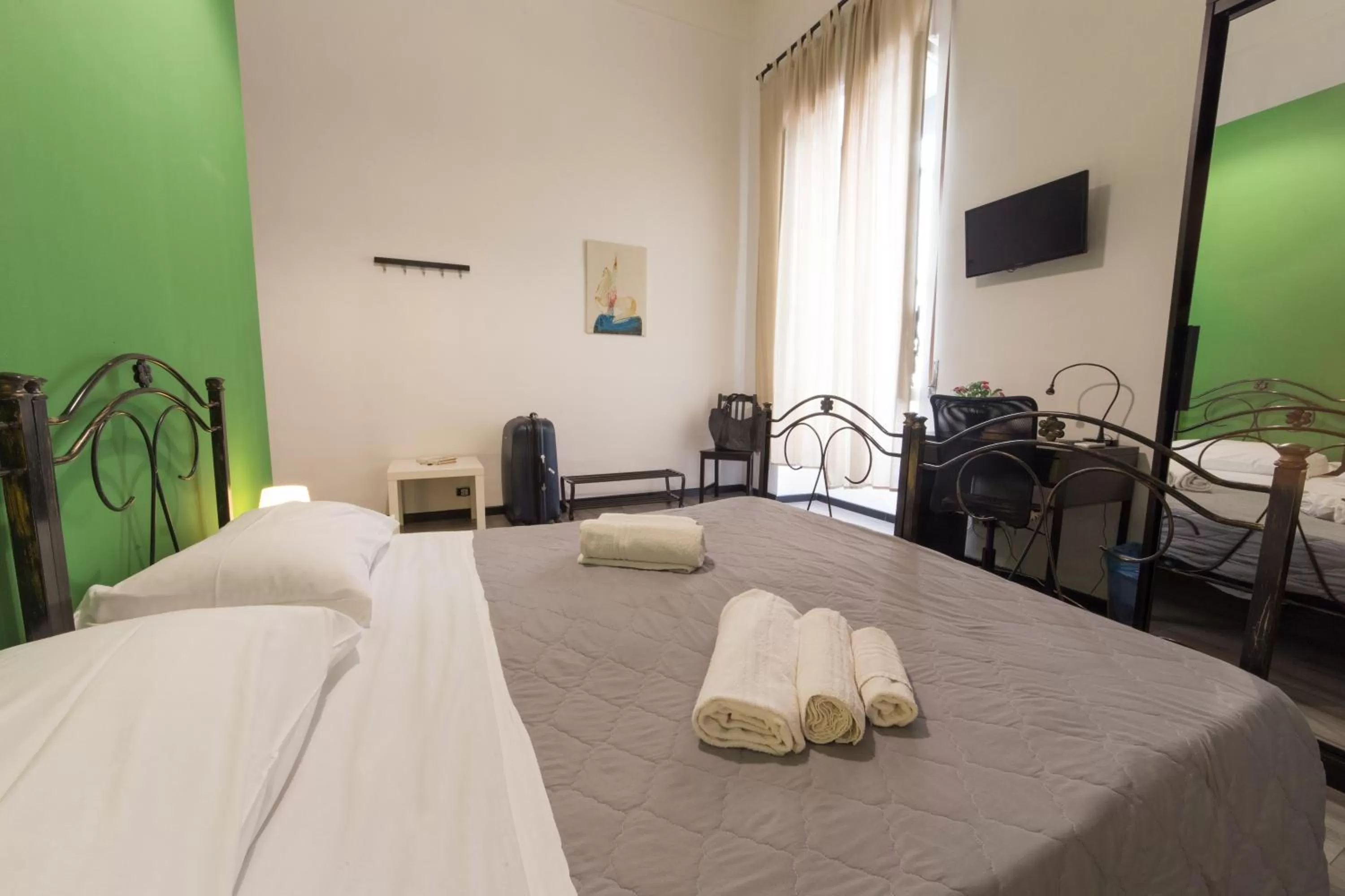 Bathroom, Bed in Tra L'Etna E Il Mare B&B