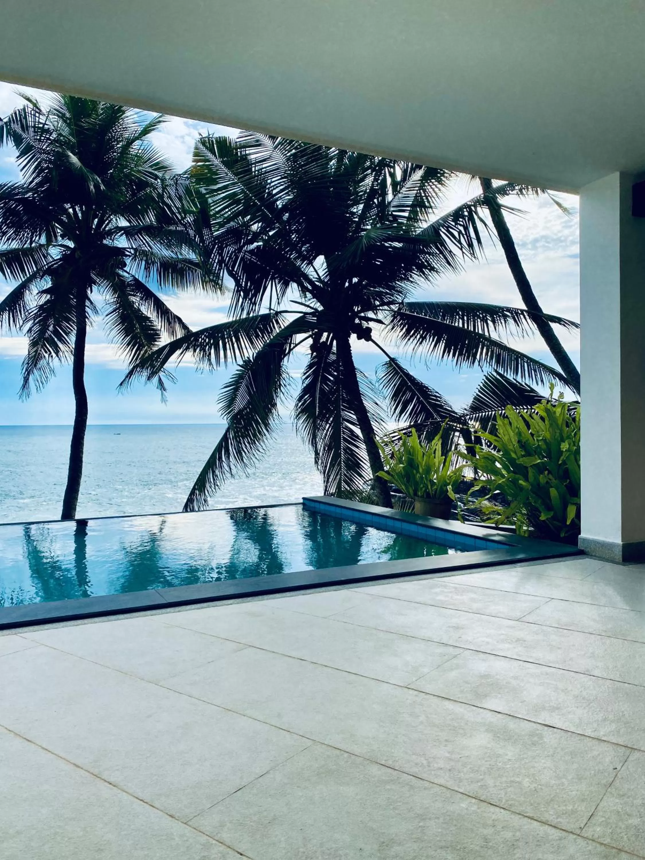 Facade/entrance in Rockholm at the Light House Beach