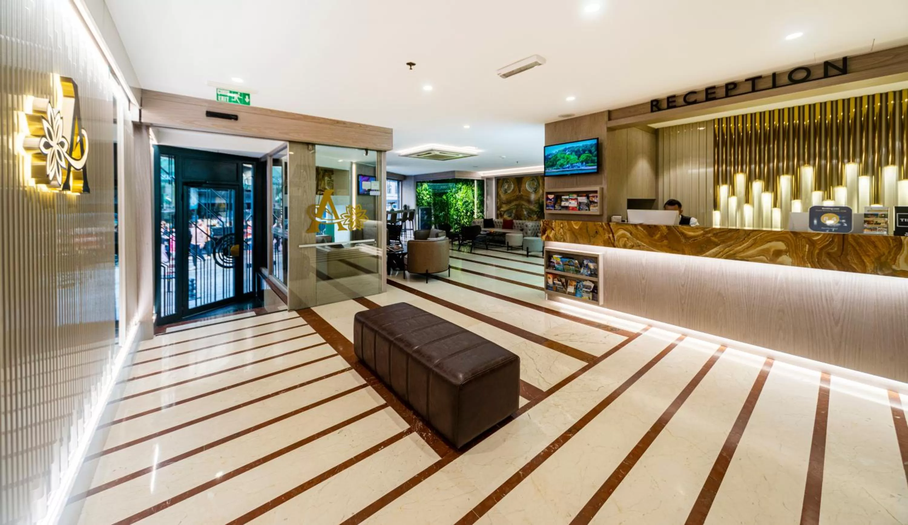 Lobby or reception in Aprilis Hotel - Special Category
