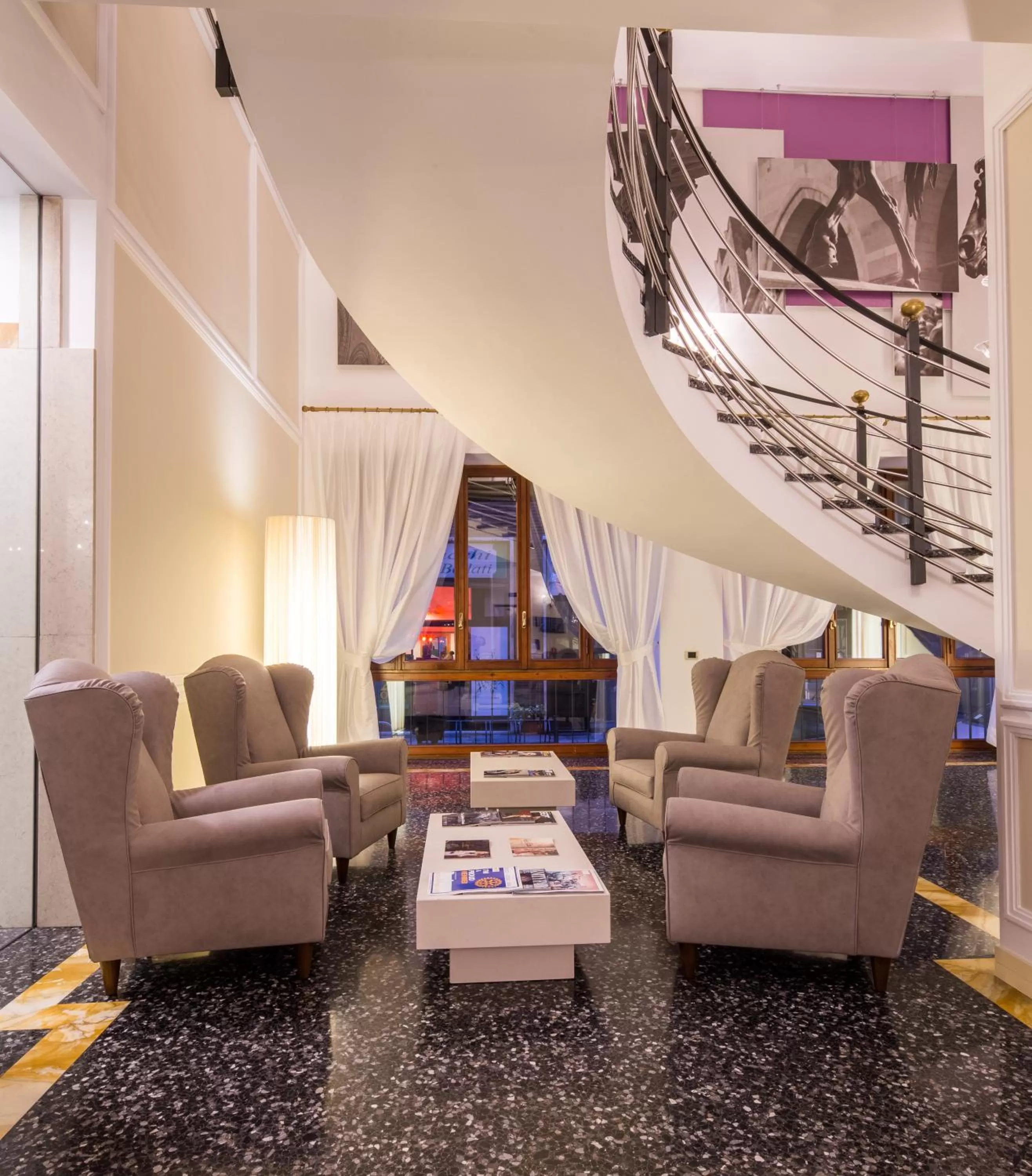 Lobby or reception in Grande Albergo Roma