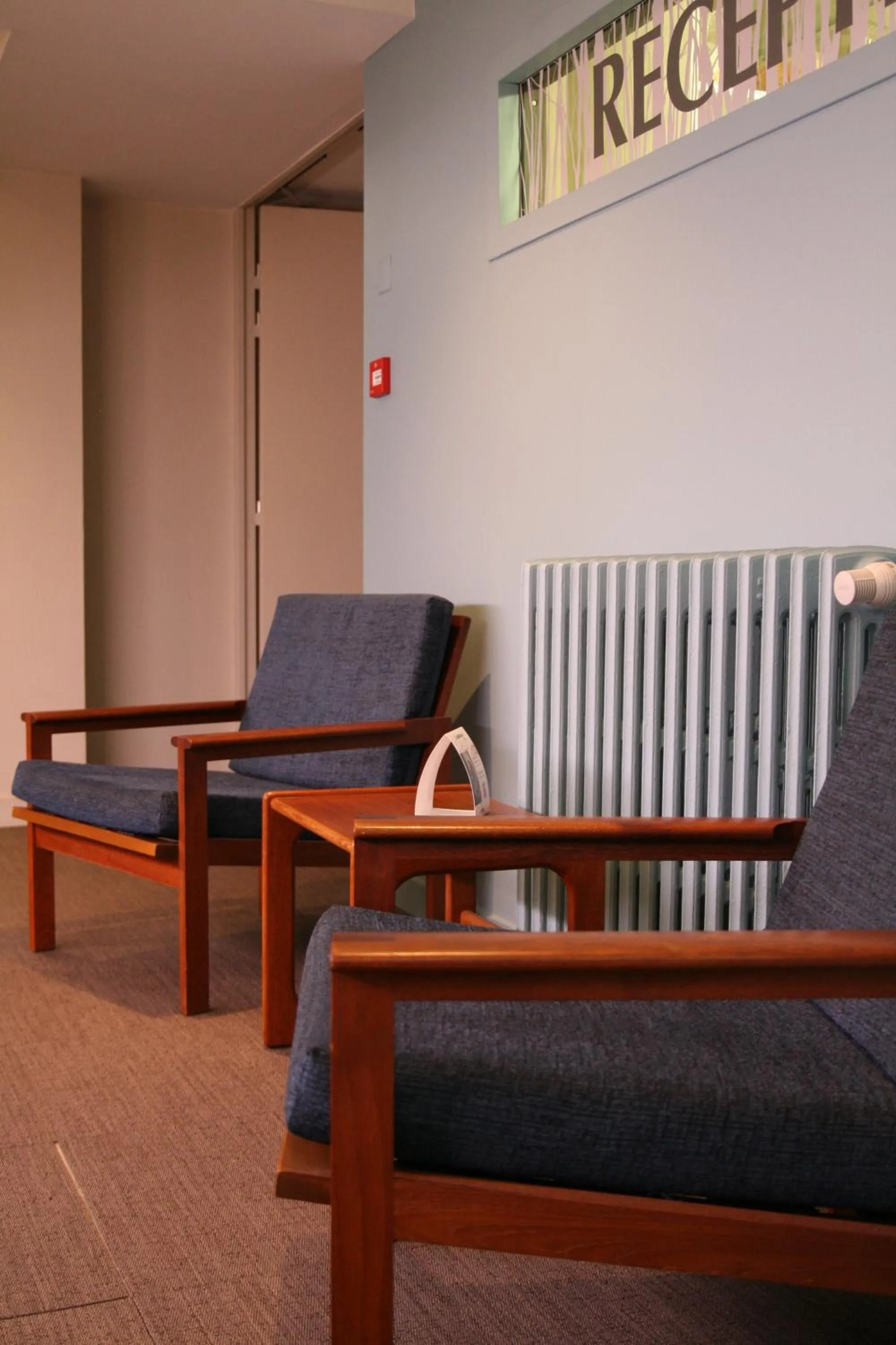Lobby or reception in Hôtel du Château Dinan - Originals Boutique