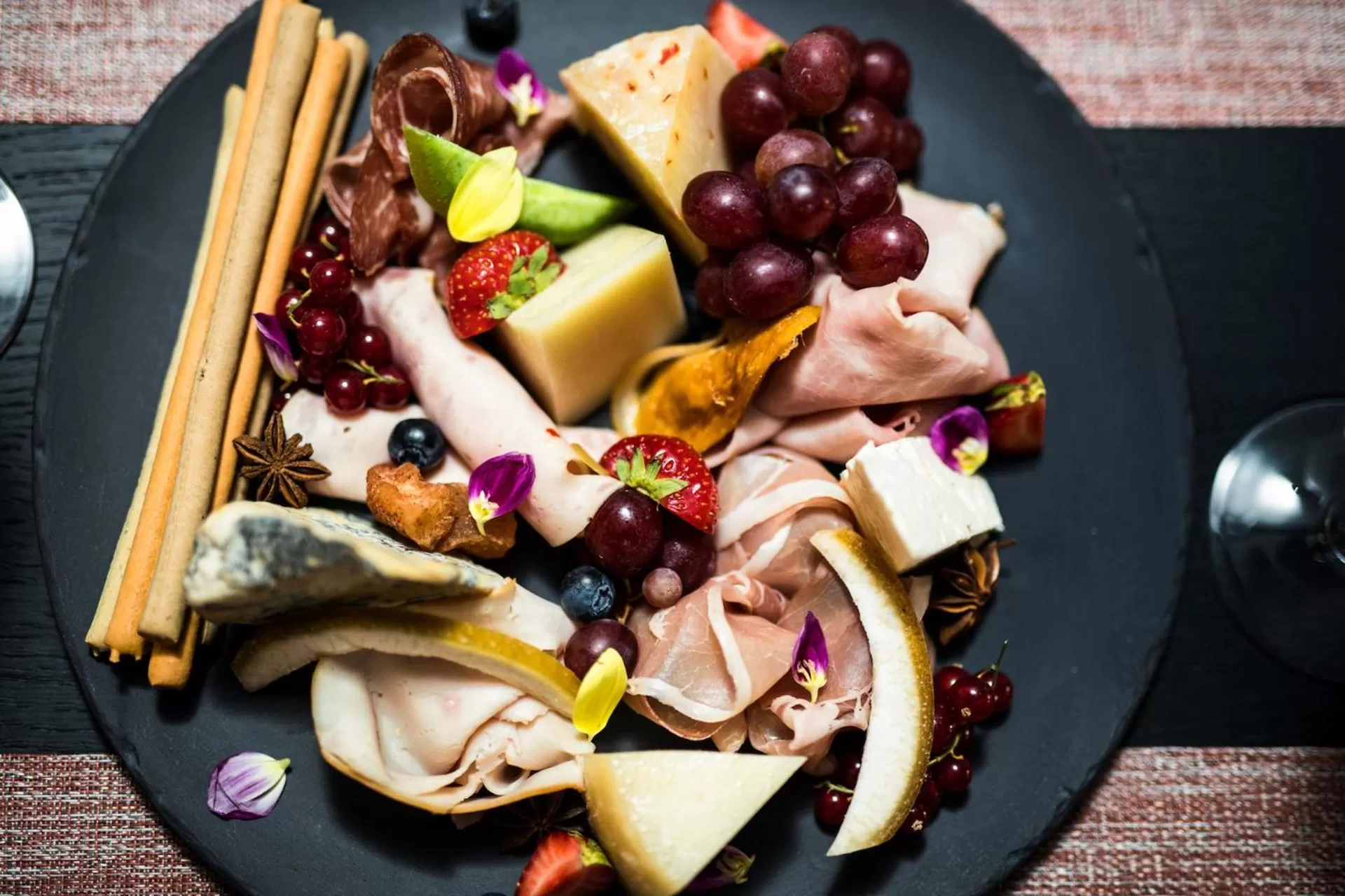 Restaurant/places to eat in Antigon Urban Chic Hotel, Thessaloniki