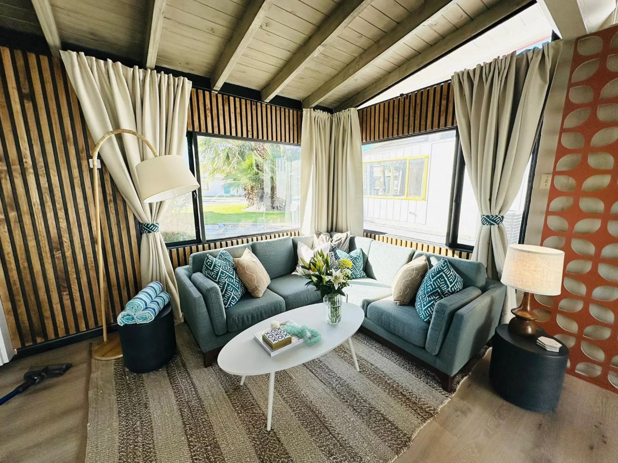 Living room in A PLACE IN THE SUN Hotel - ADULTS ONLY Big Units, 24h Heated Pool & Spa in 1 Acre Park Prime Location, DOG Friendly, TOP Midcentury Modern Boutique Hotel