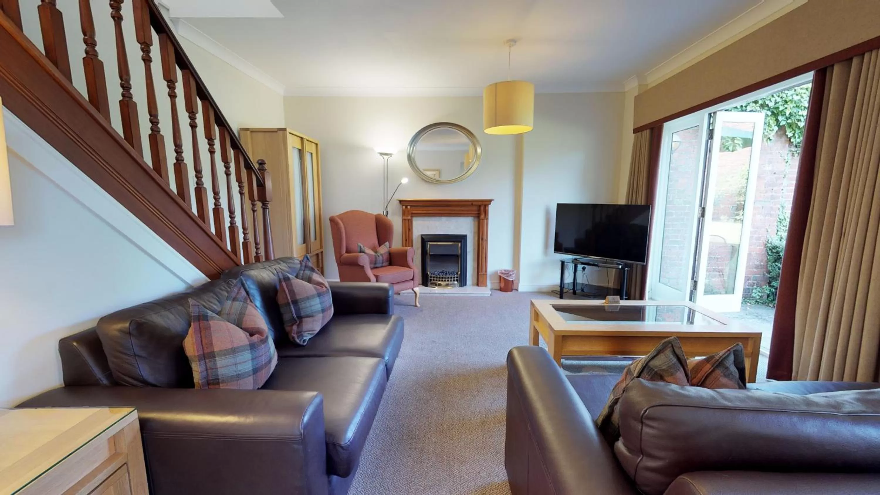Living room, Seating Area in Macdonald Elmers Court Resort