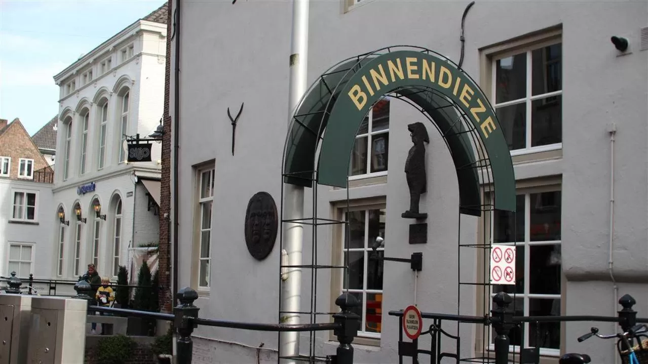 Property Building in Hotel Brasserie Oud Maren