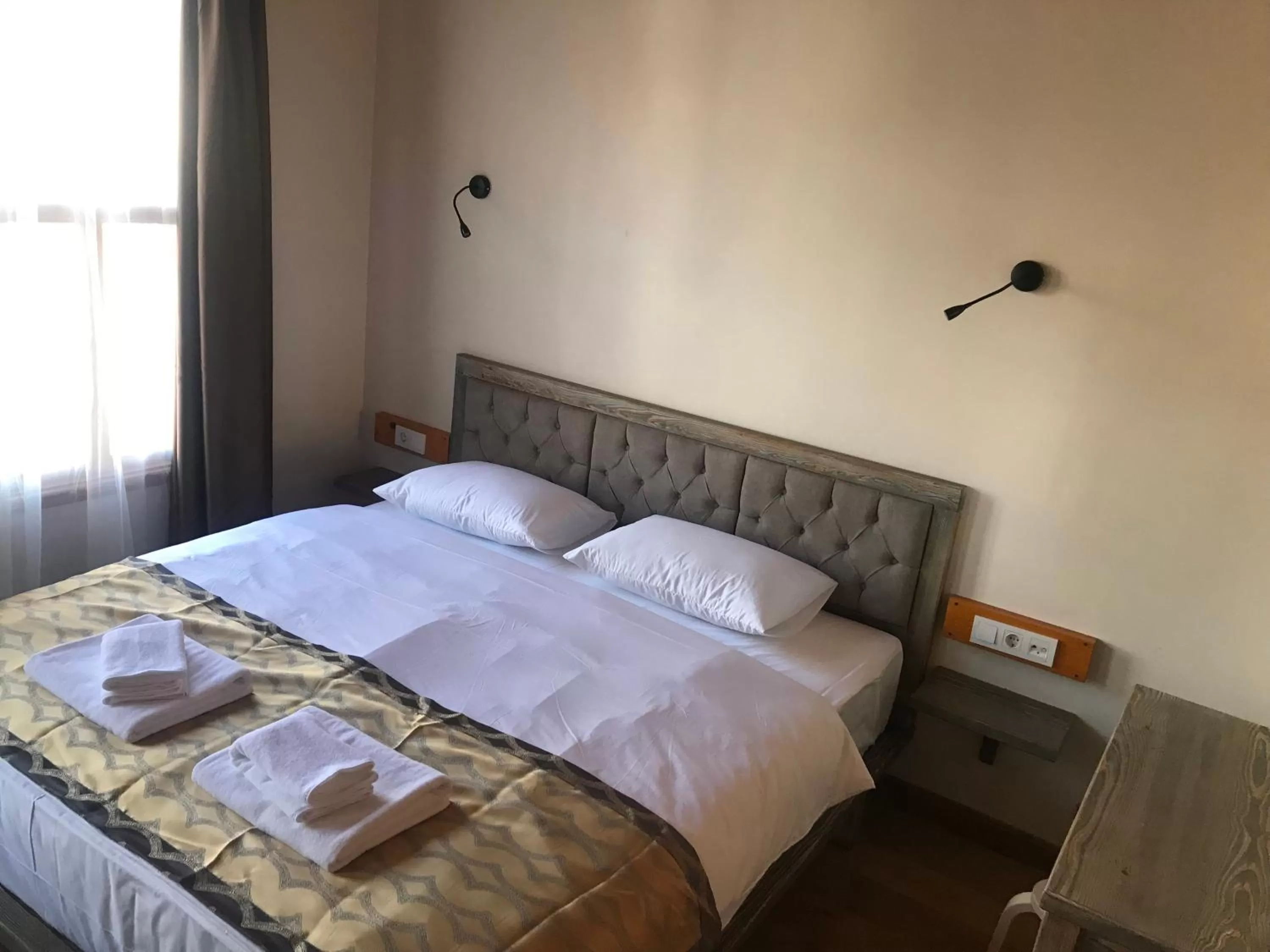 Bed in Green Mansion