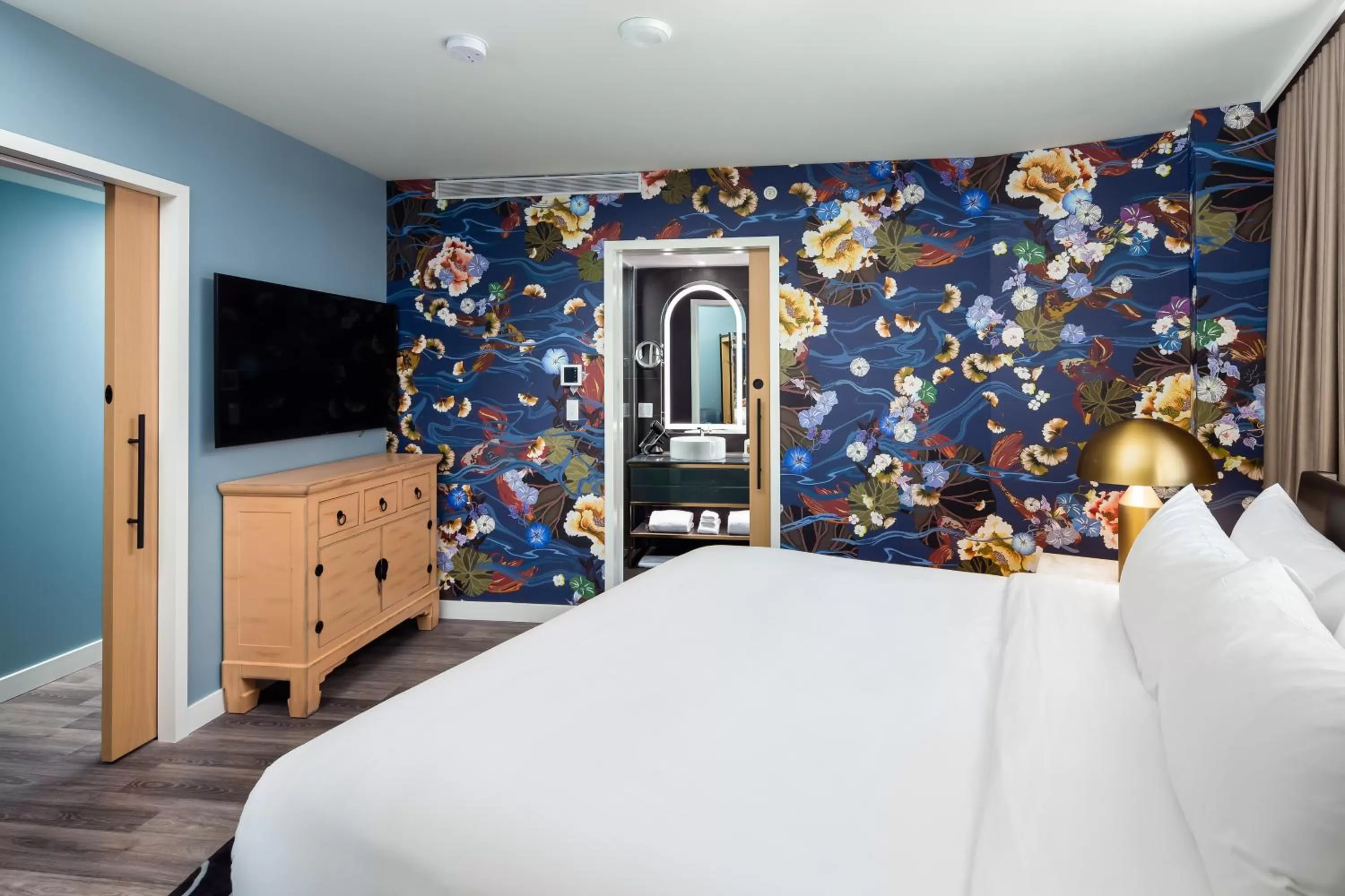 TV and multimedia, Bed in Versante Hotel