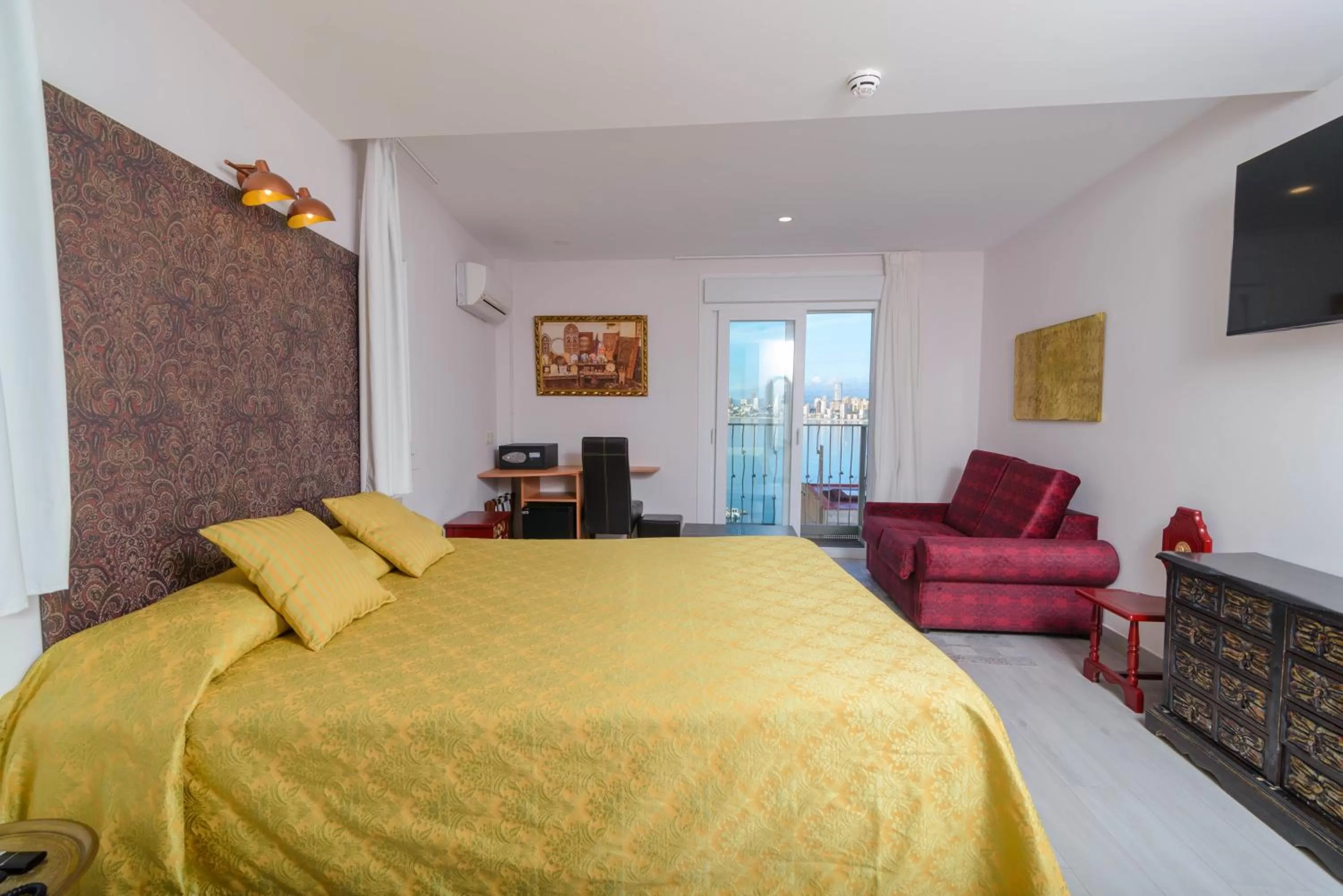 Photo of the whole room in NR Mirador del Castillo