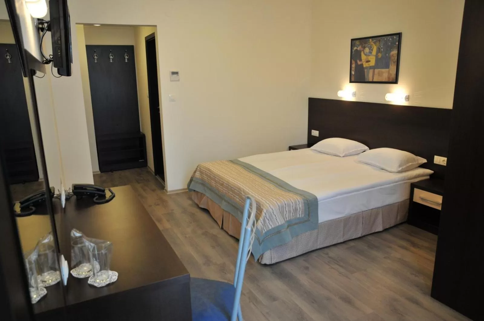 Bed in Hotel Burgas Free University