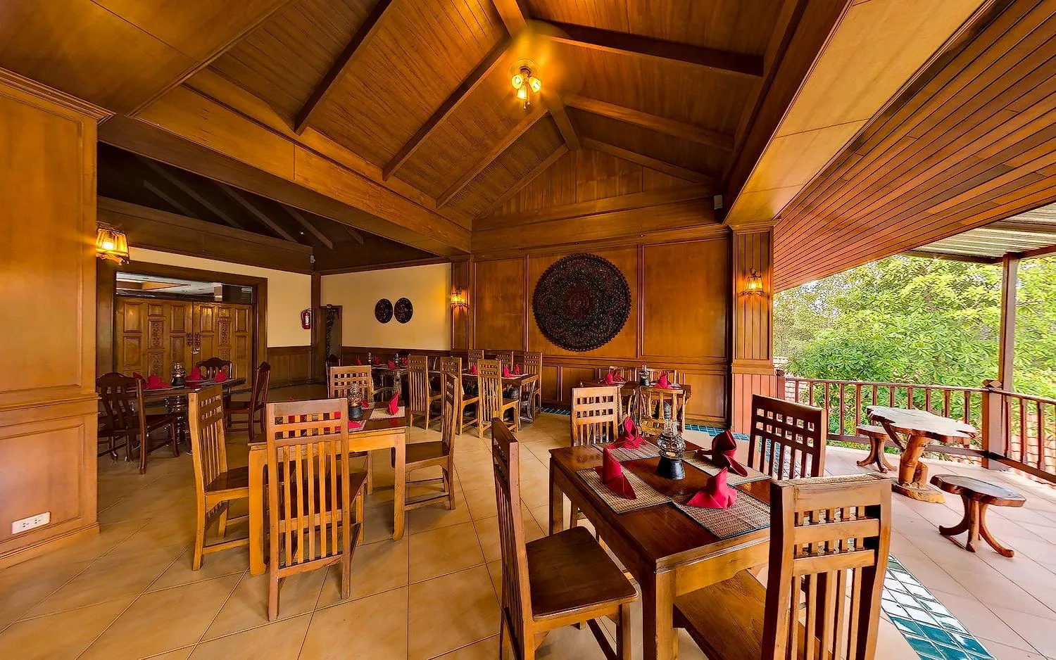 Restaurant/places to eat in Andamanee Boutique Resort Aonang Krabi - Free Beach Shuttle