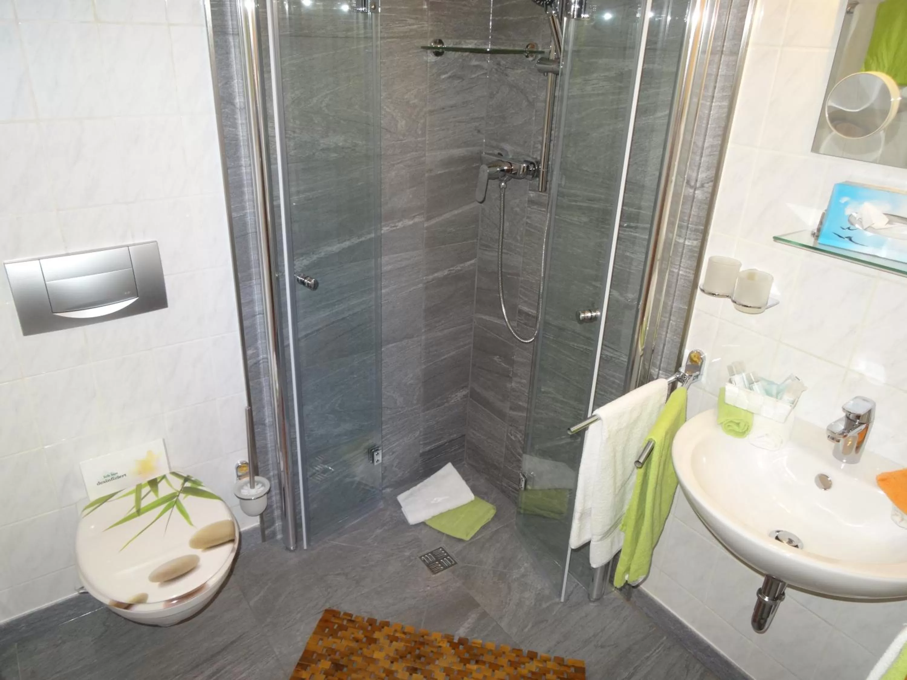 Bathroom in Pension und Apartment Landhaus Fricke