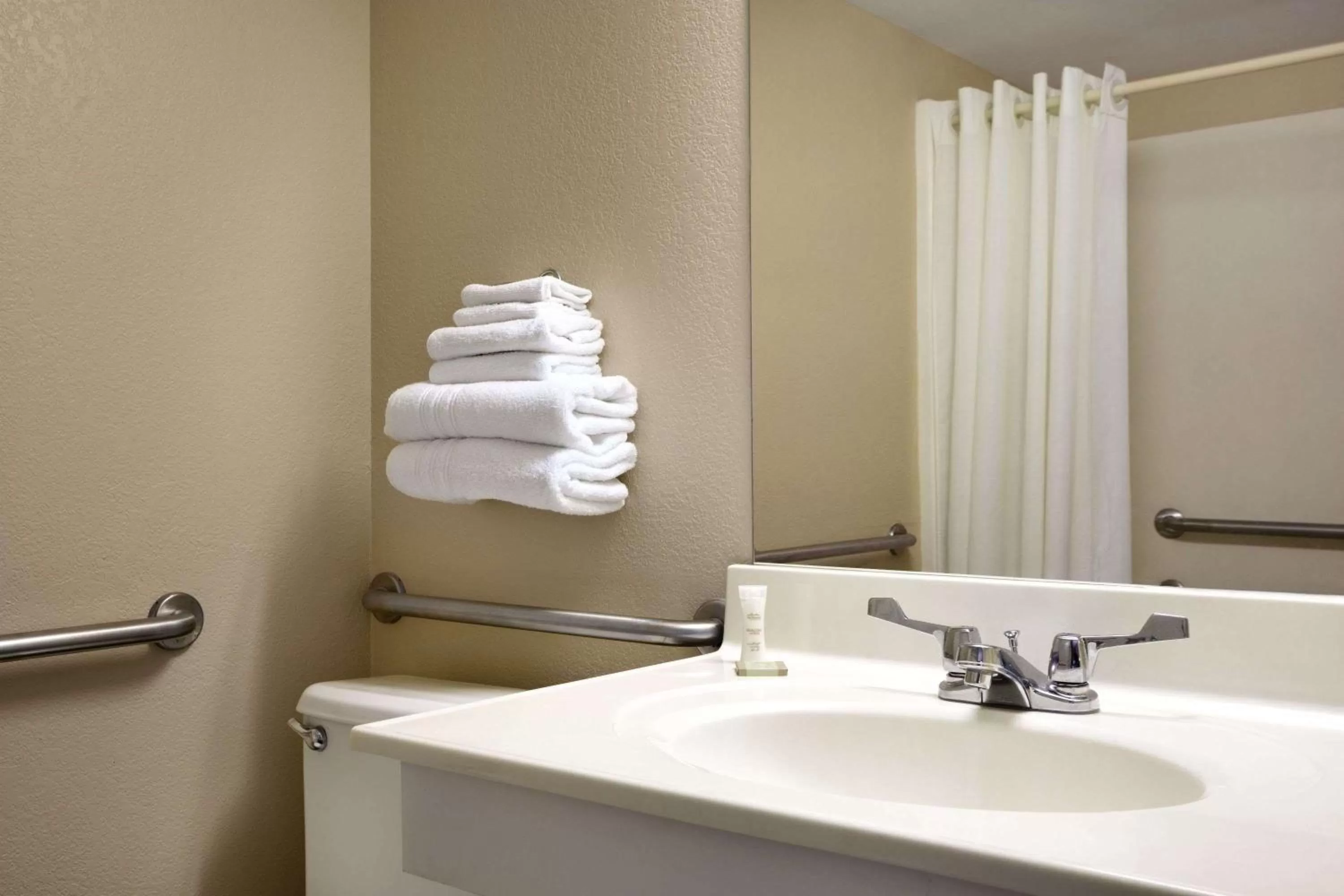 Bathroom in Super 8 by Wyndham Carbondale