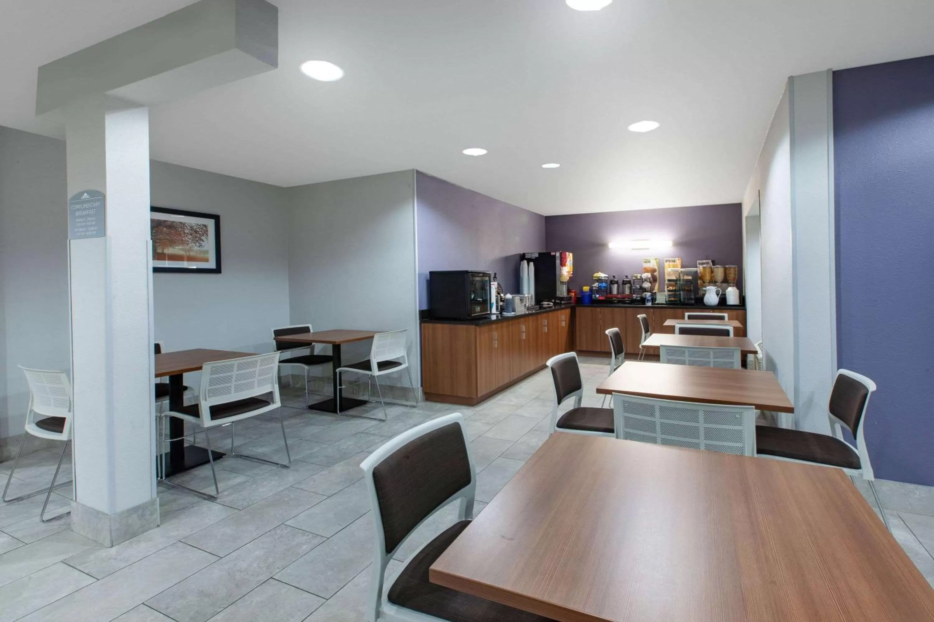 Restaurant/places to eat in Microtel Inn & Suites by Wyndham Pittsburgh Airport