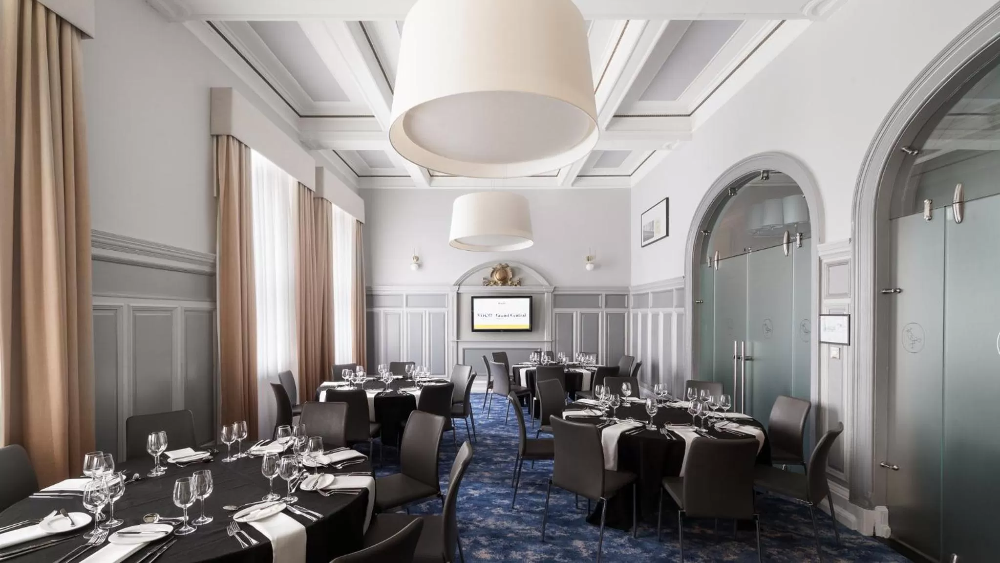 Meeting/conference room in voco Grand Central Glasgow by IHG