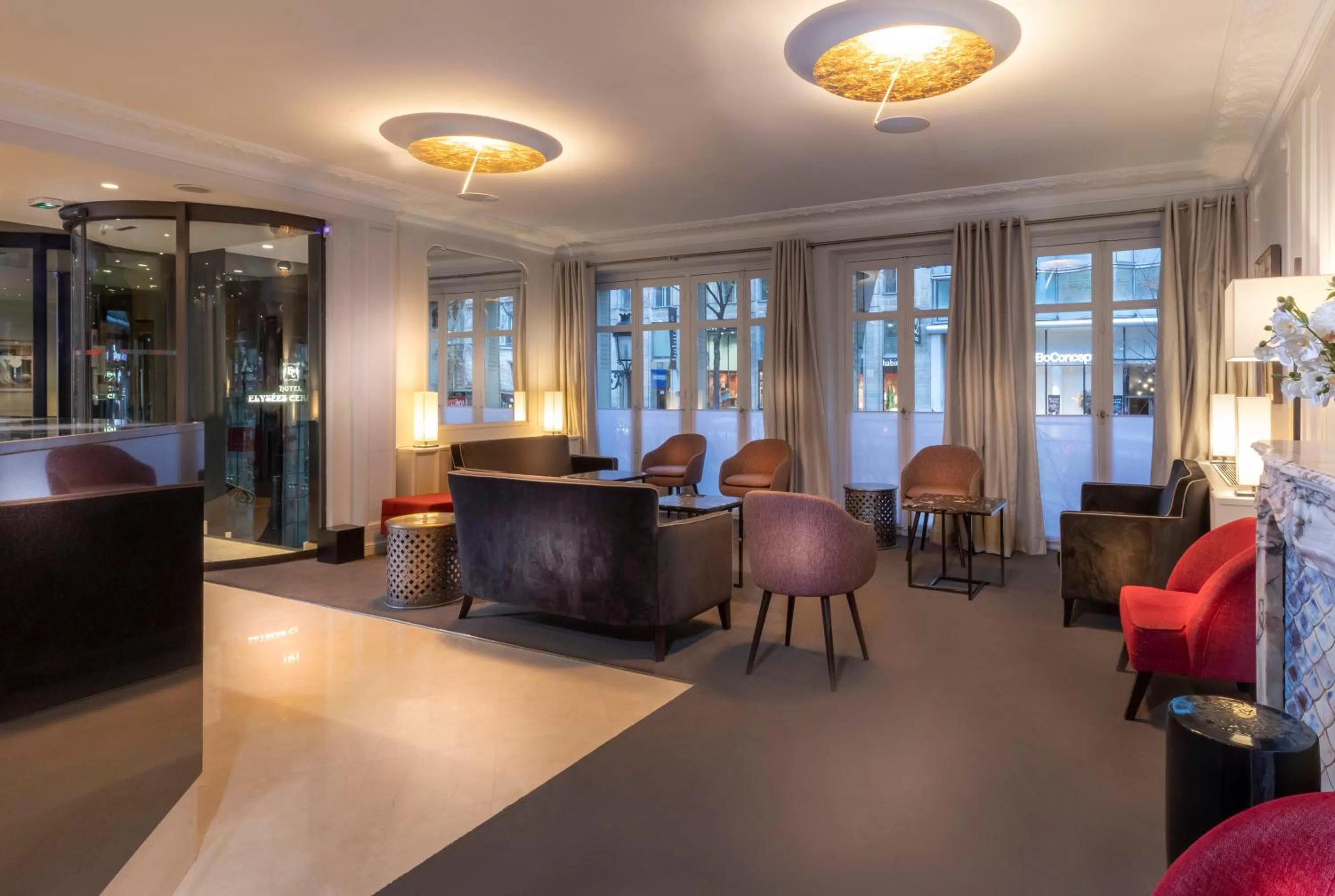 Lobby or reception in Elysées Ceramic