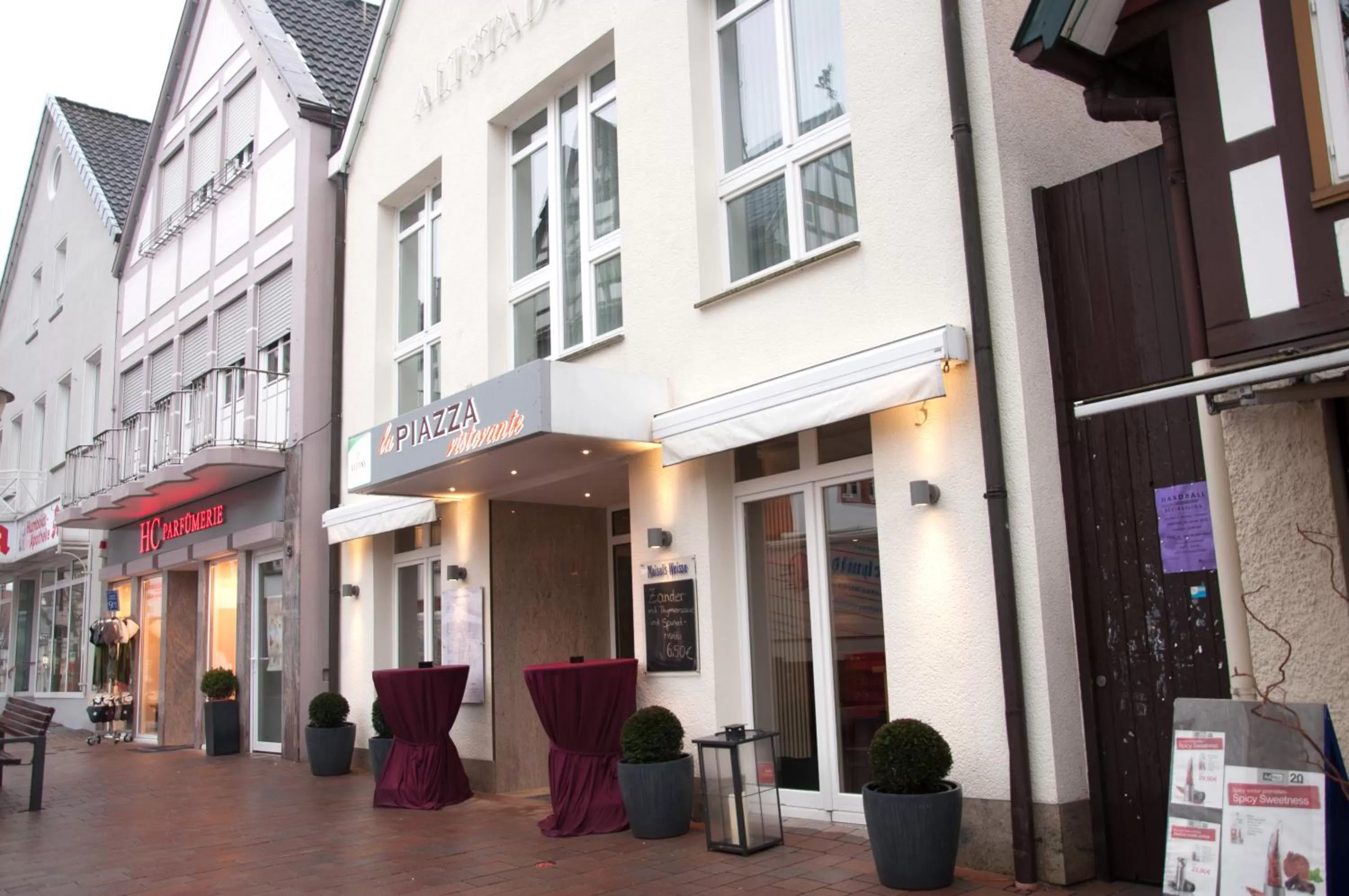 Facade/entrance in Altstadt Hotel Blomberg
