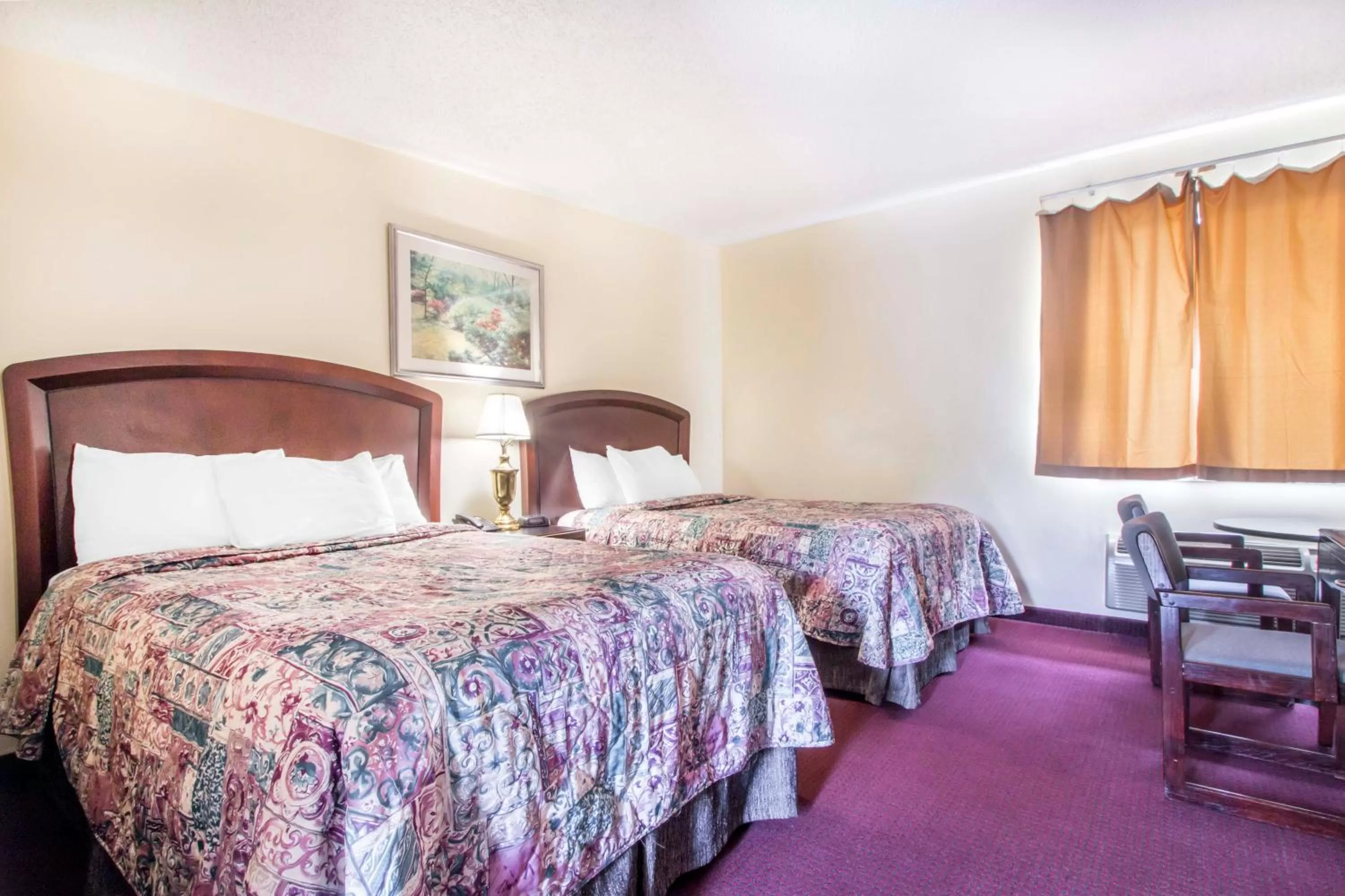 Standard Room with Two Double Beds - Smoking in Rodeway Inn & Suites New Paltz- Hudson Valley
