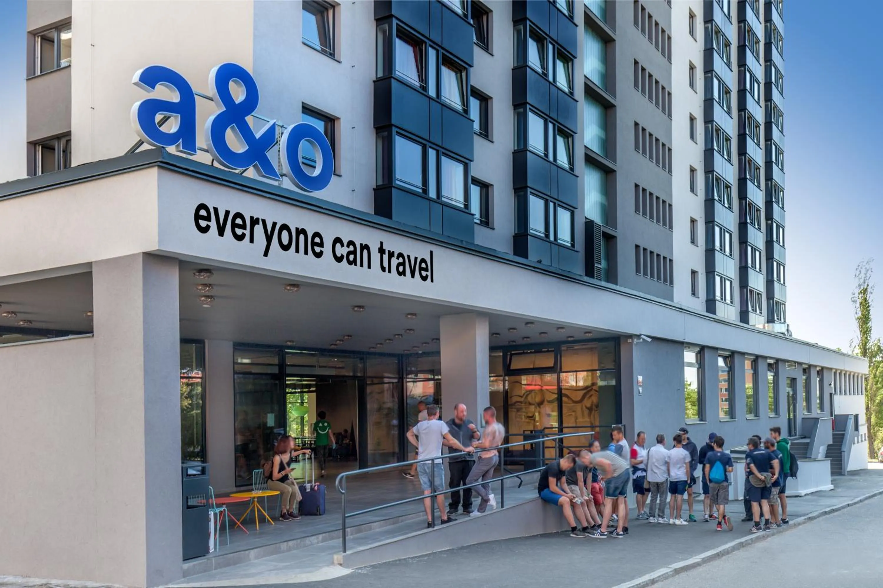 Facade/entrance in a&o Prague Rhea