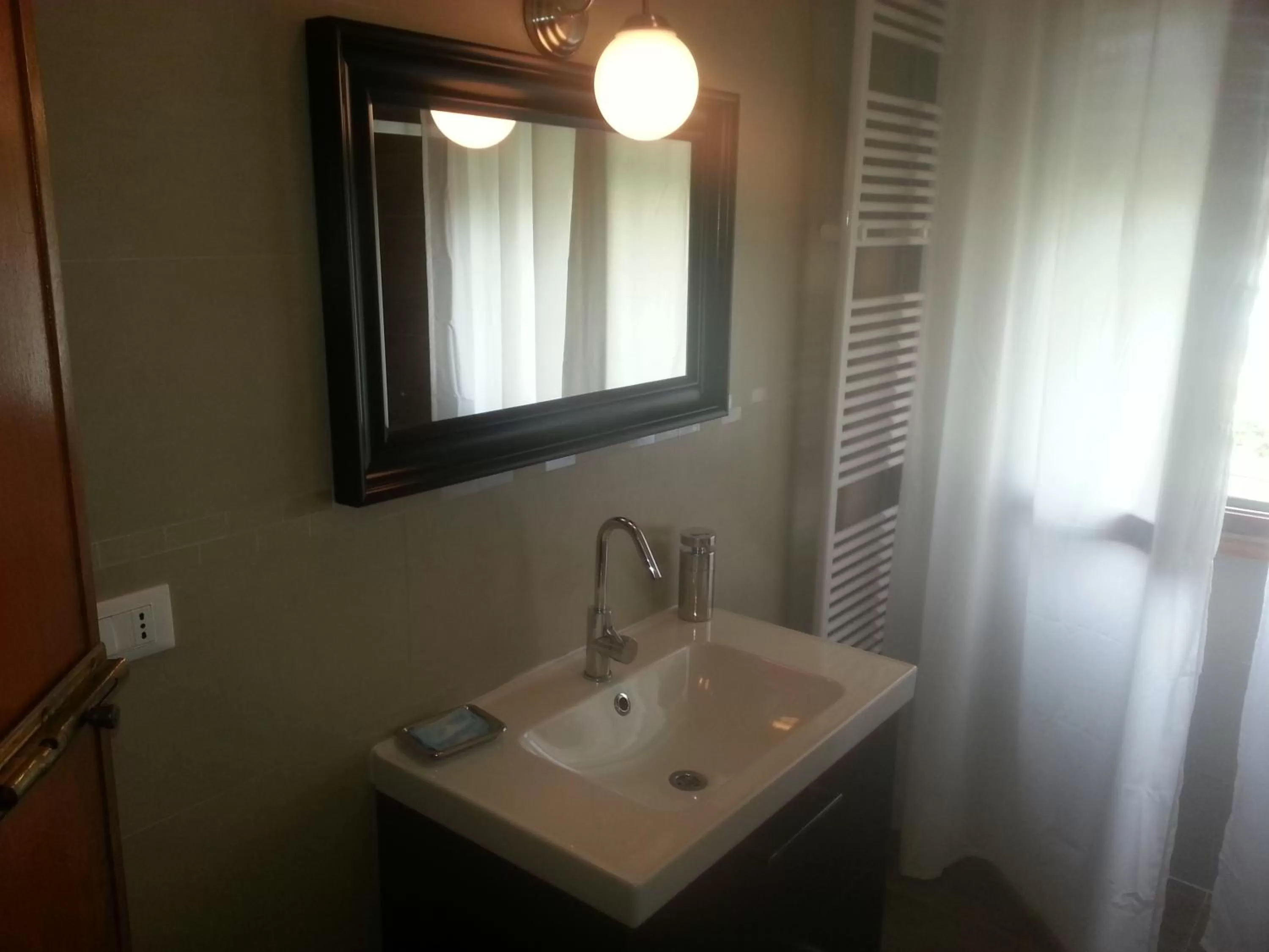 Bathroom in A Due Passi Dal Centro Rooms For Rent