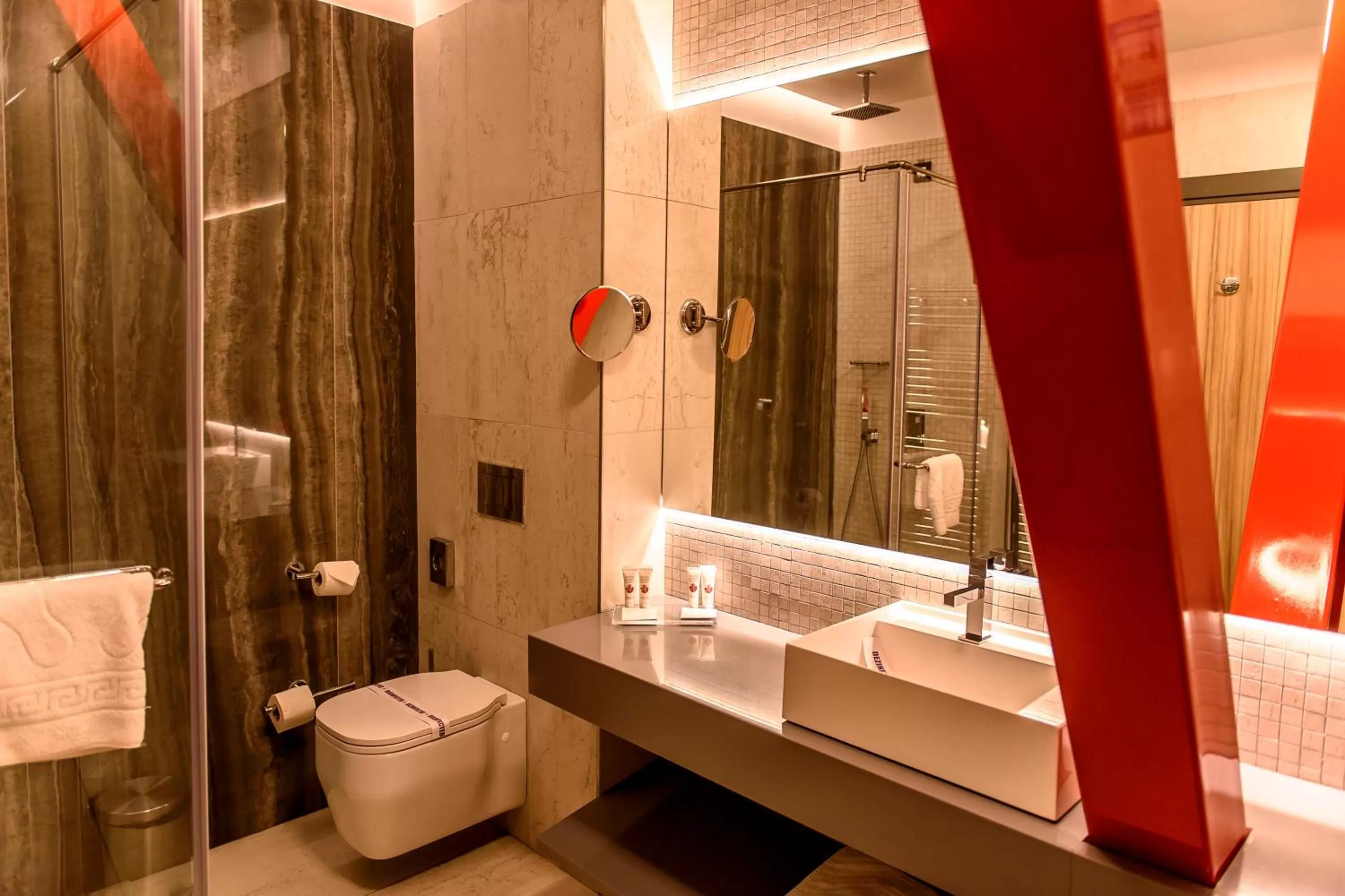 Bathroom in Ramada by Wyndham Ramnicu Valcea