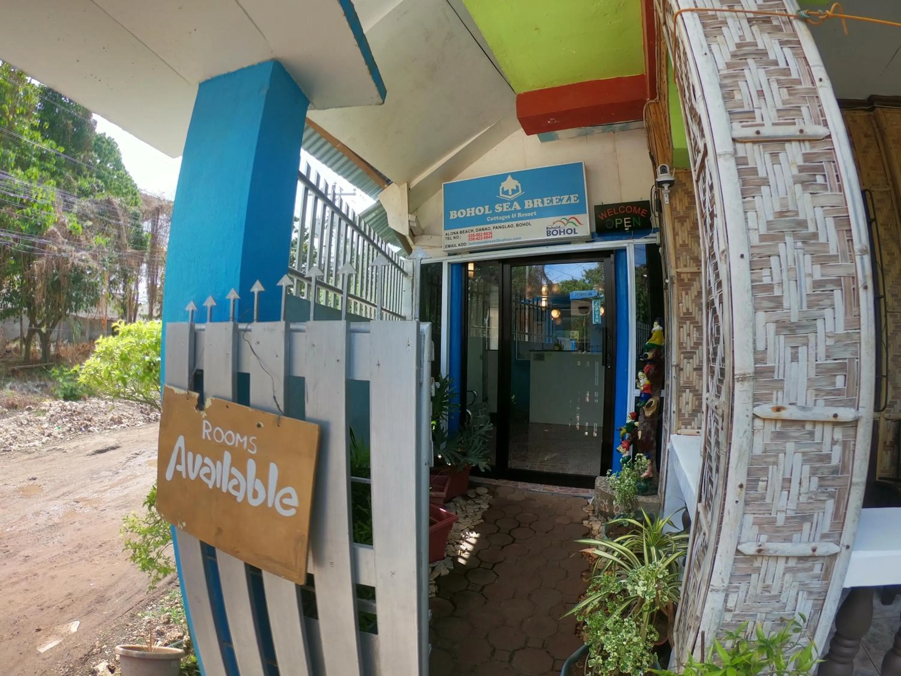 Bohol Sea Breeze Cottages and Resort